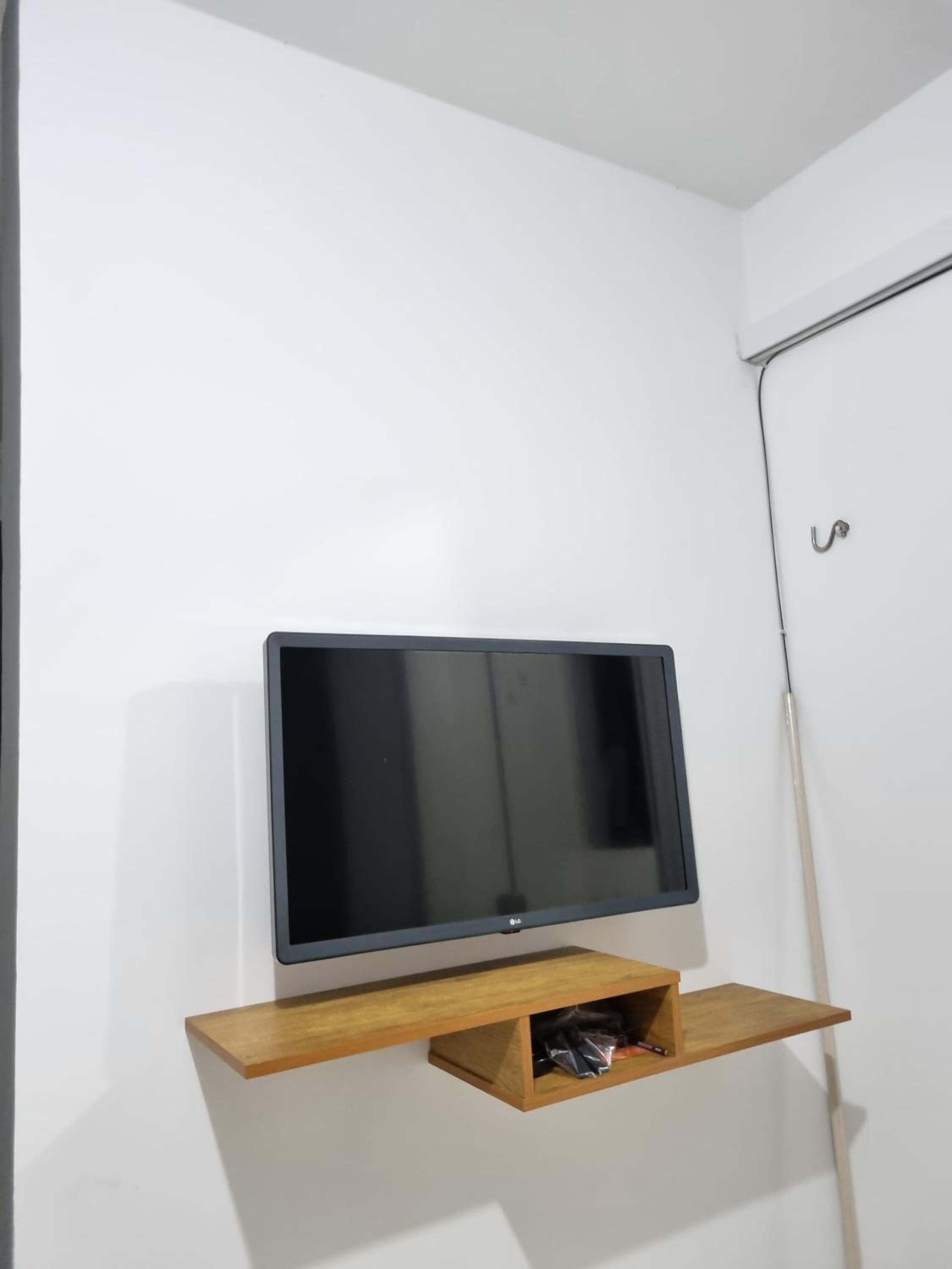 One-Bedroom Apartment photo 3