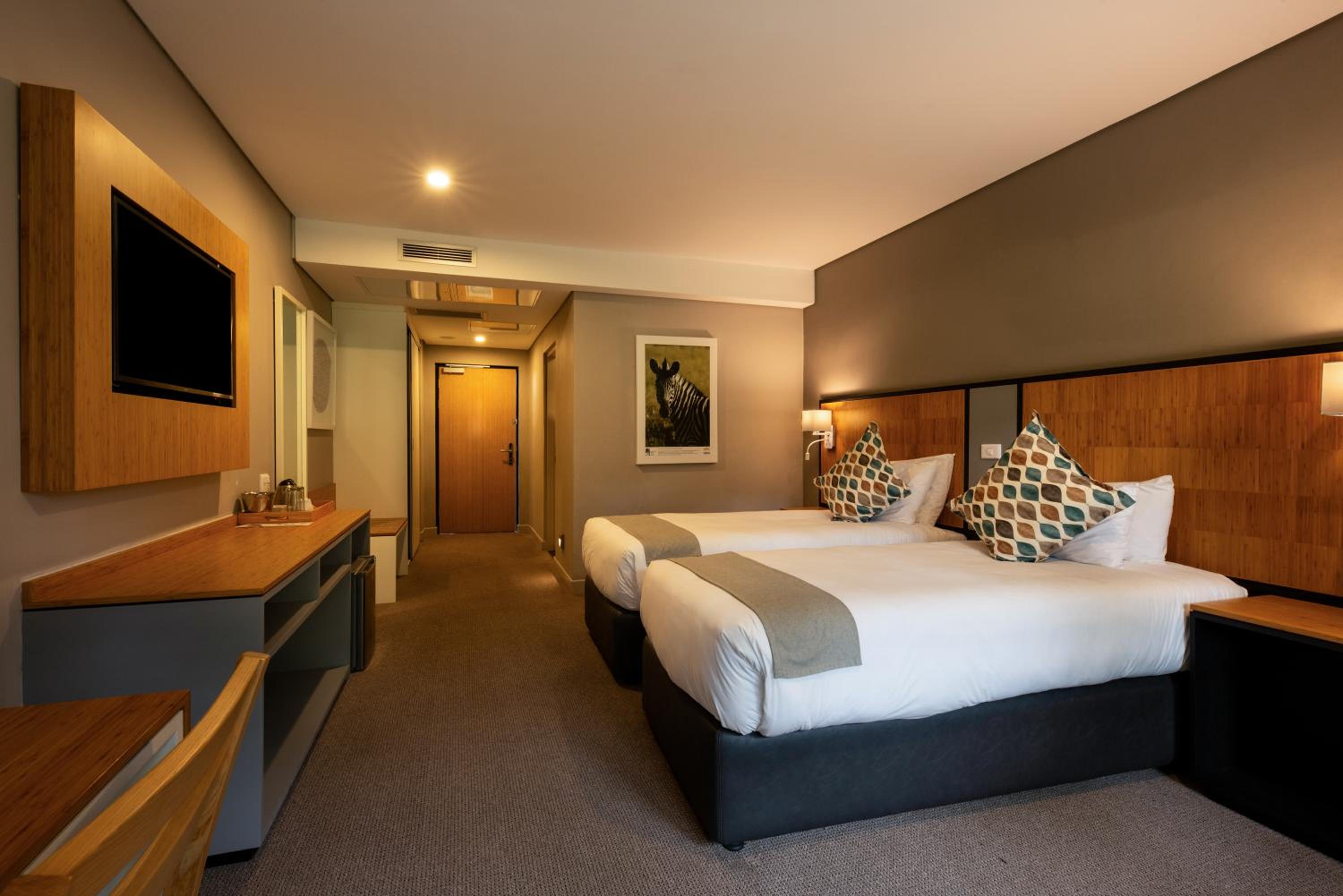 Standard Double or Twin Room photo 3