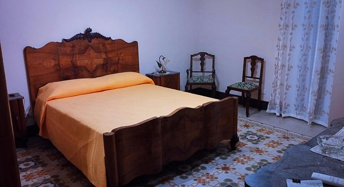 Large Double Room photo 2
