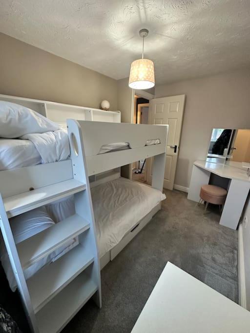 Two-Bedroom House photo 2