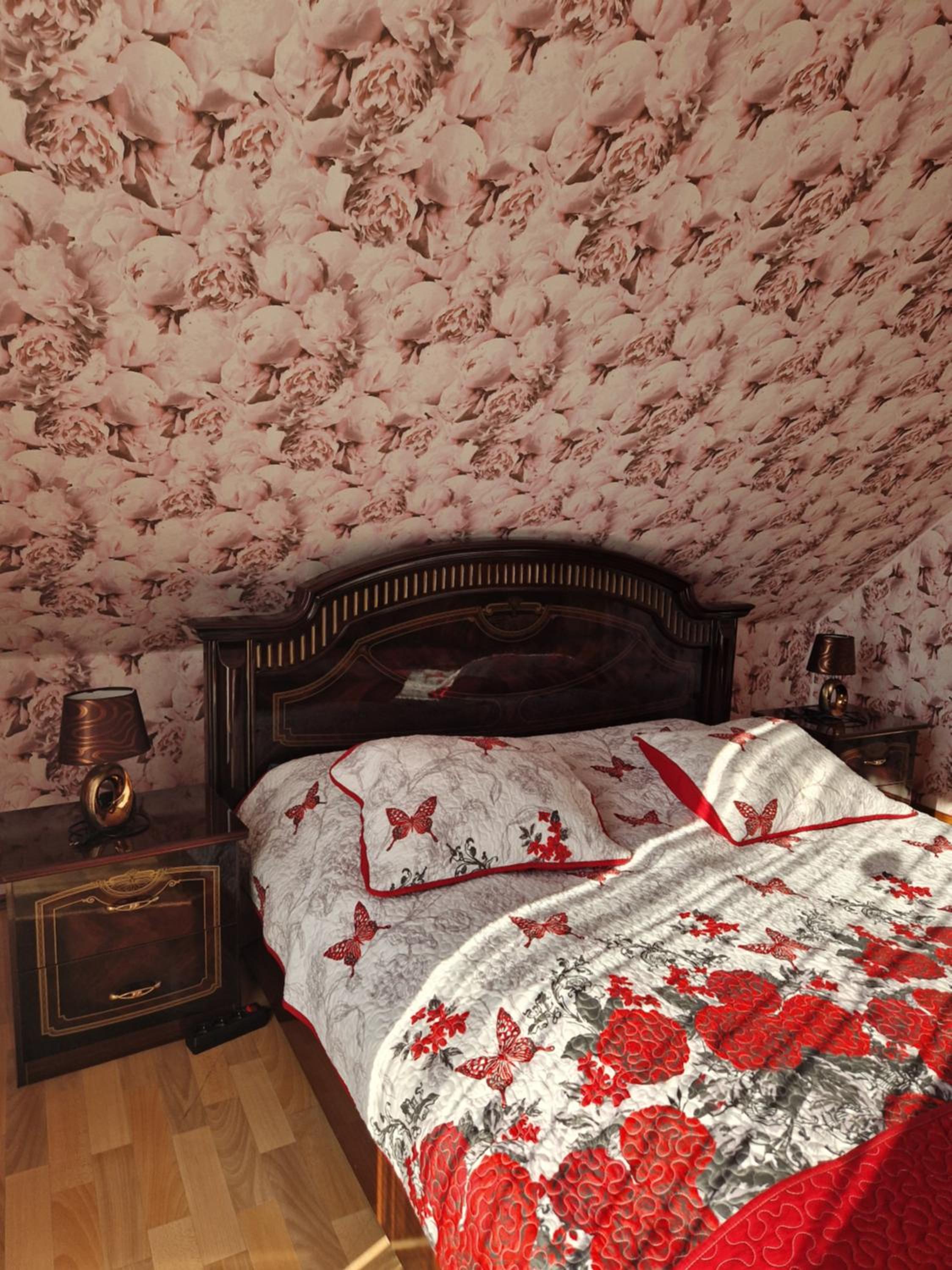 One-Bedroom Apartment - Photo 8