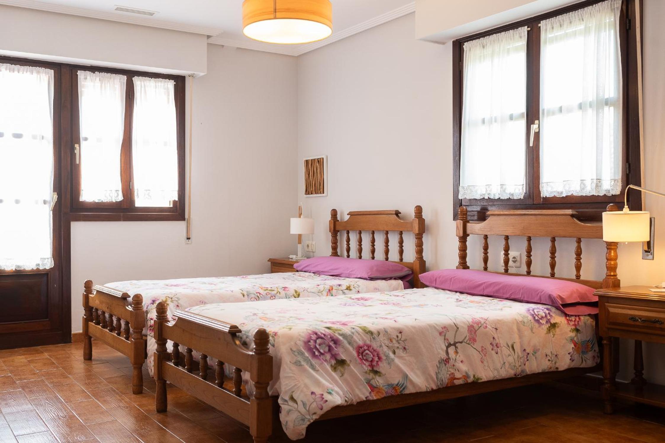 Double Room - Photo 13