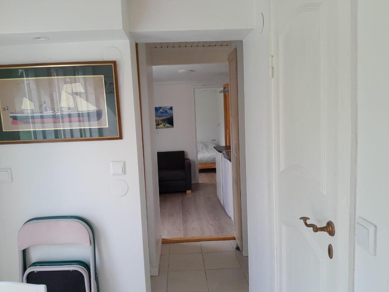 One-Bedroom House photo 1