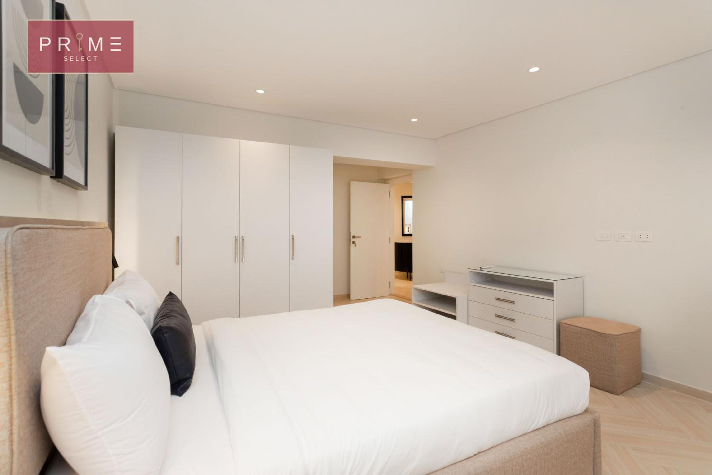 Two-Bedroom Apartment with City View