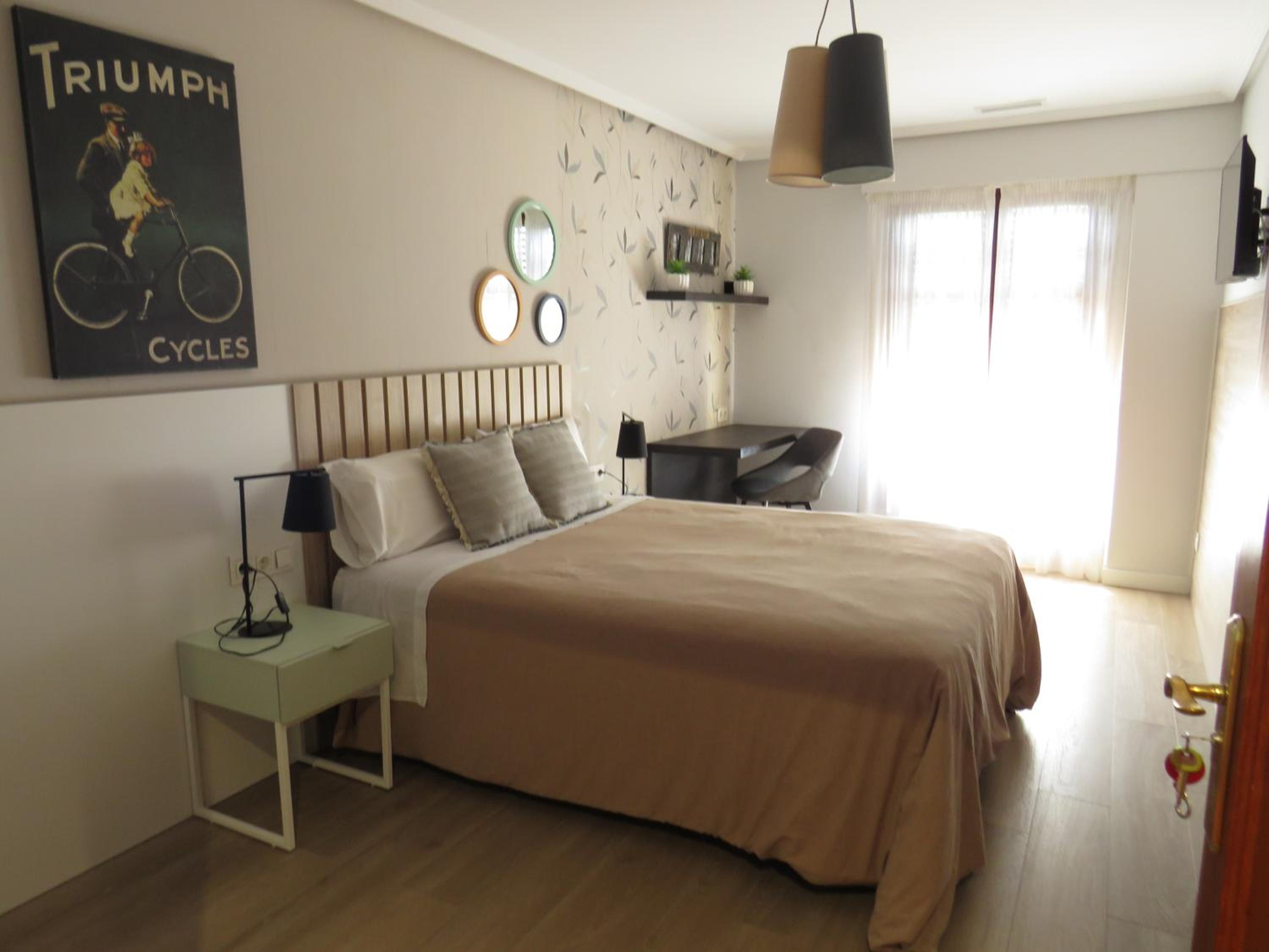 Double Room - Photo 7