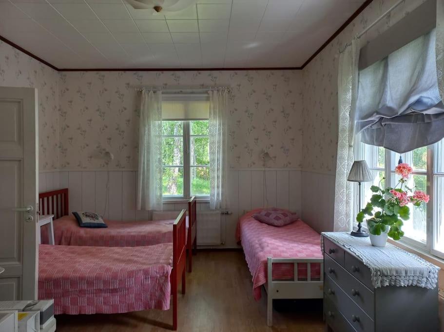 Three-Bedroom House photo 1