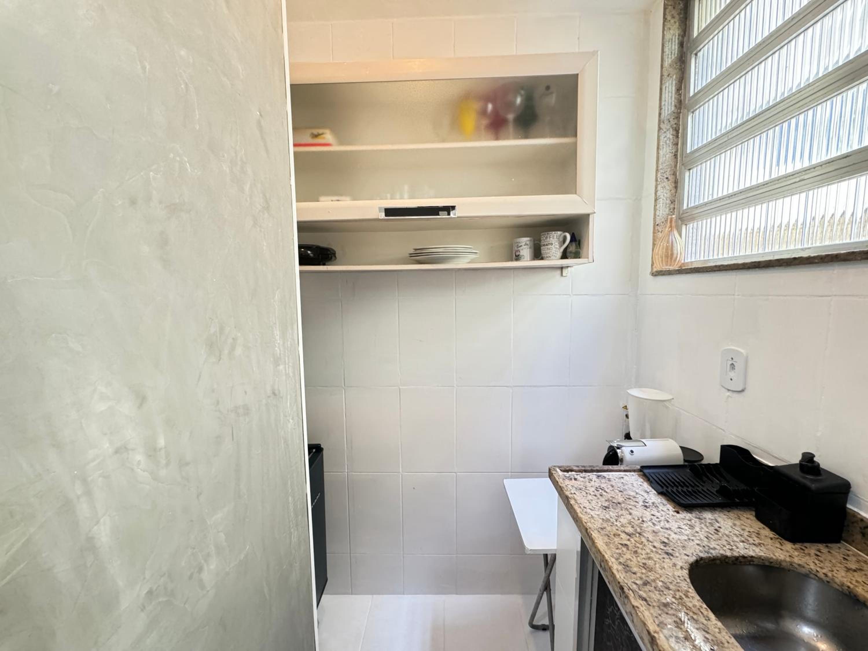 Studio Apartment - Photo 33