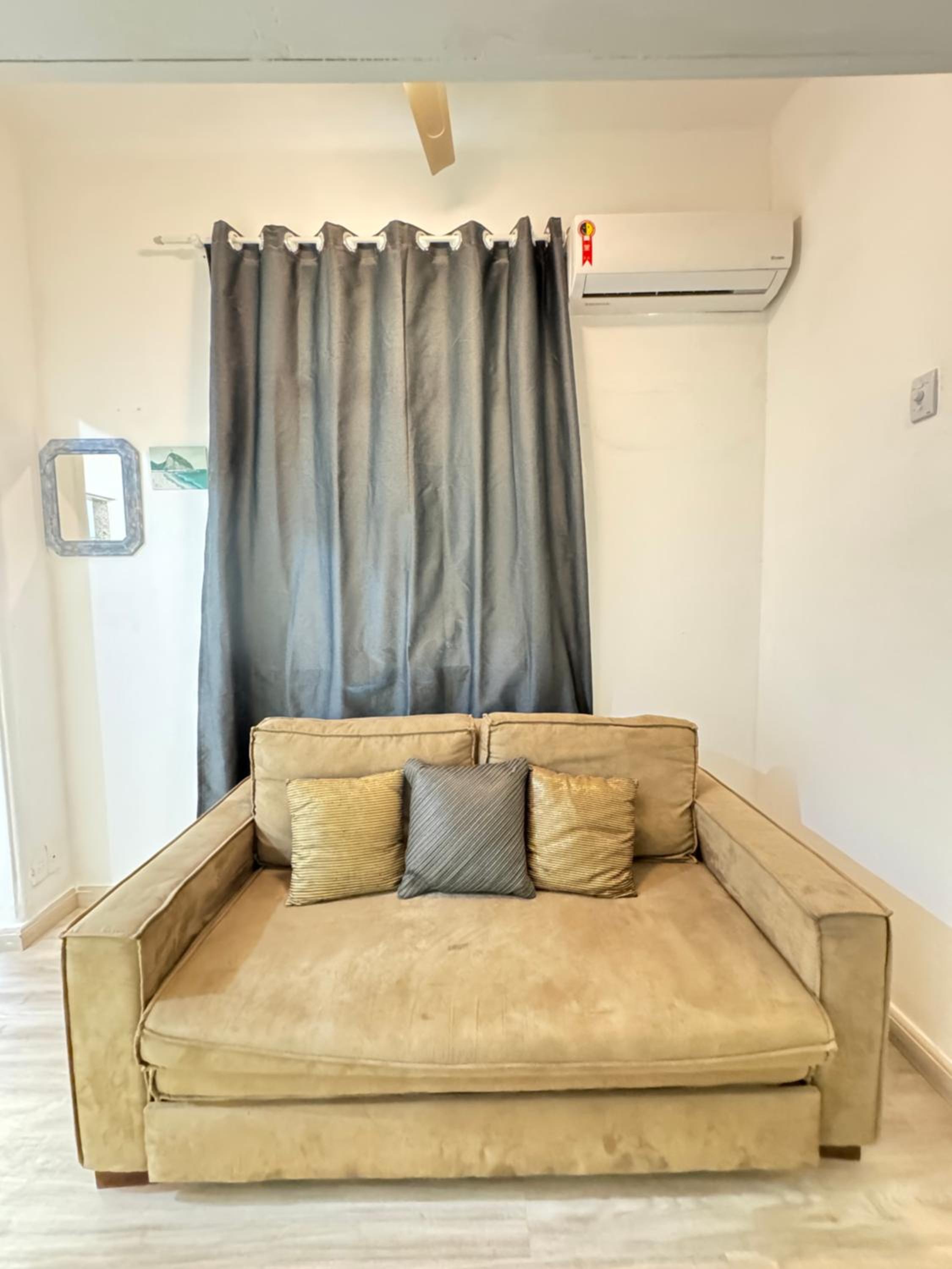 Studio Apartment - Photo 40