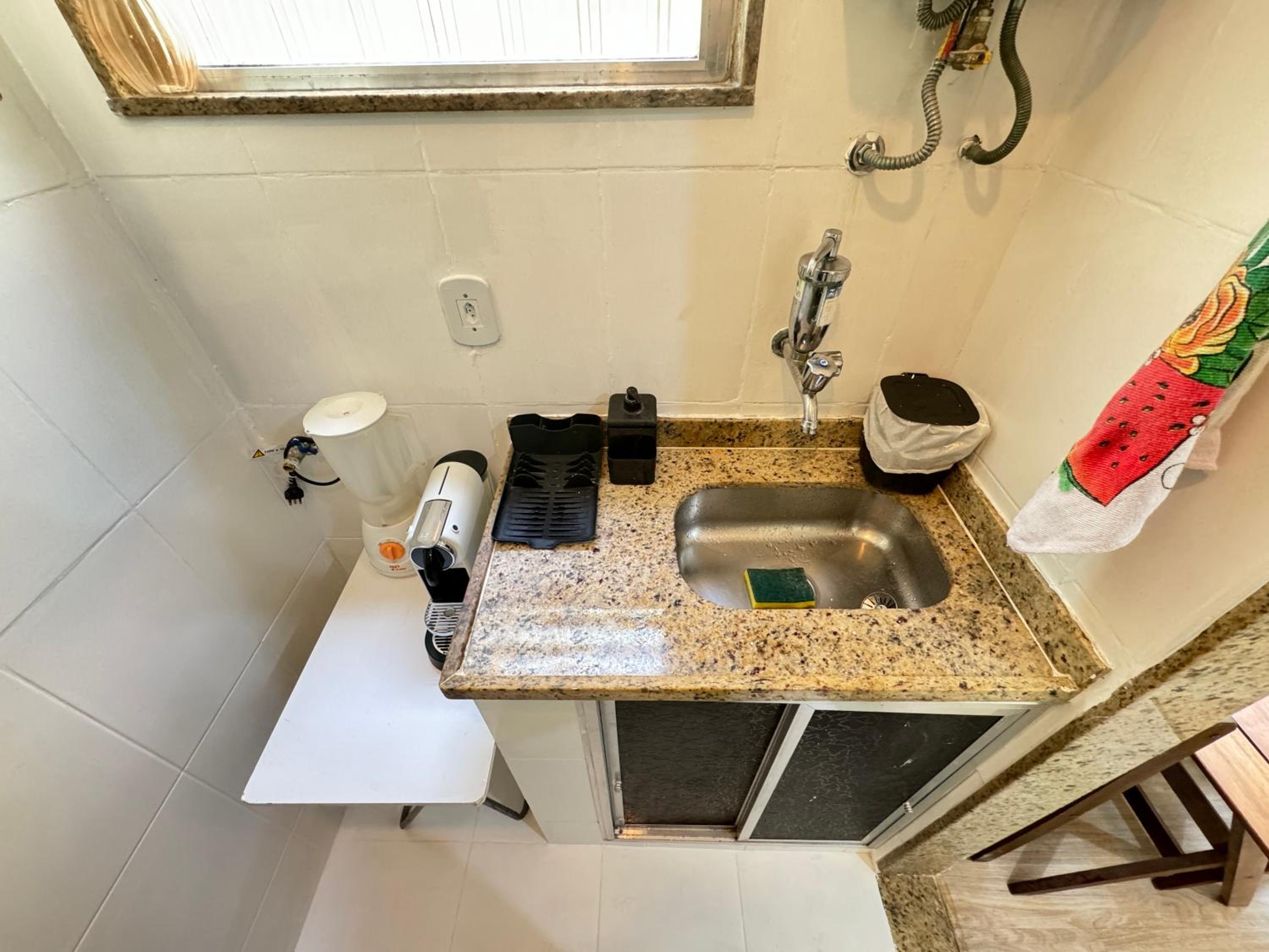 Studio Apartment - Photo 30