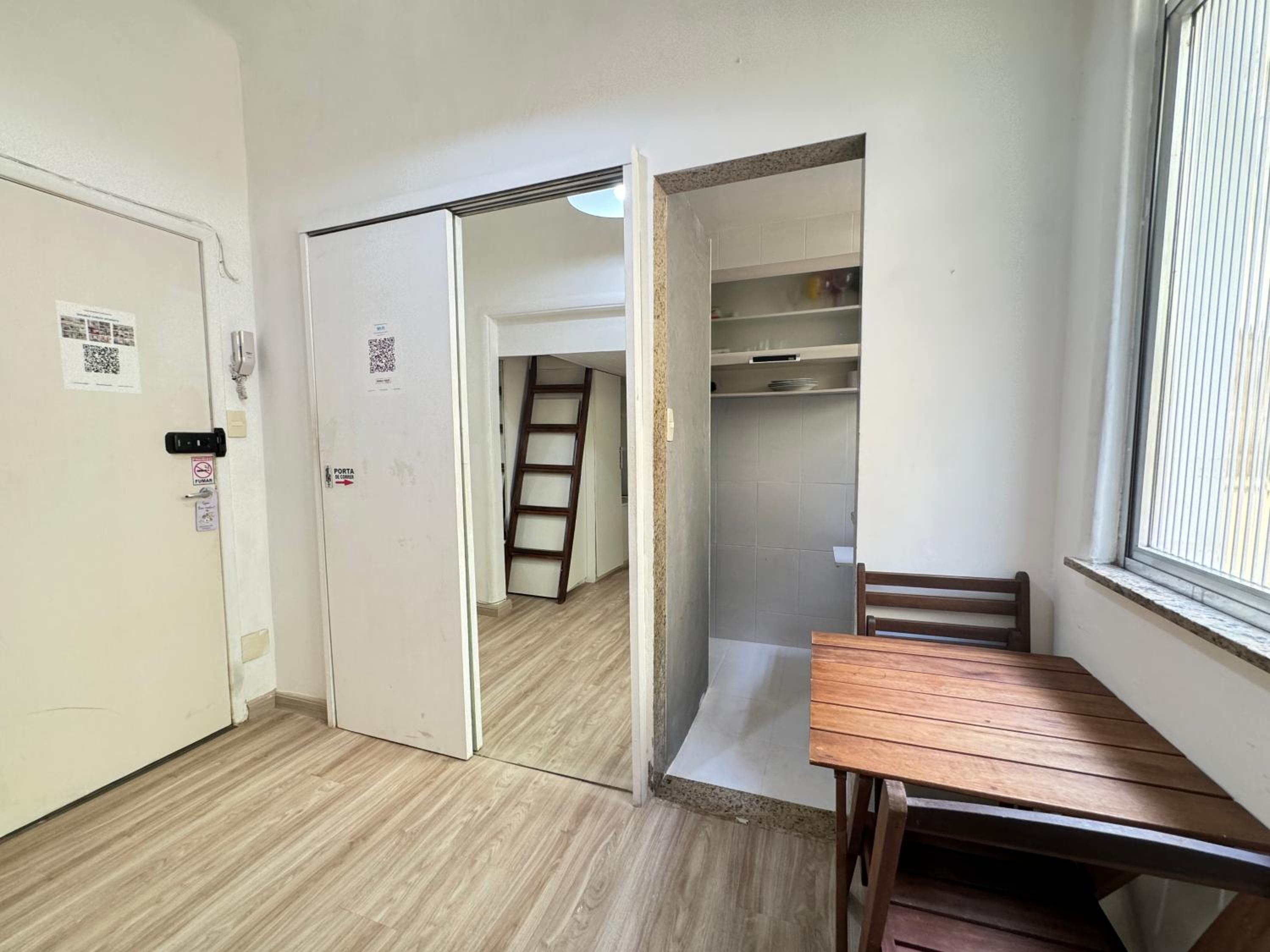 Studio Apartment - Photo 28
