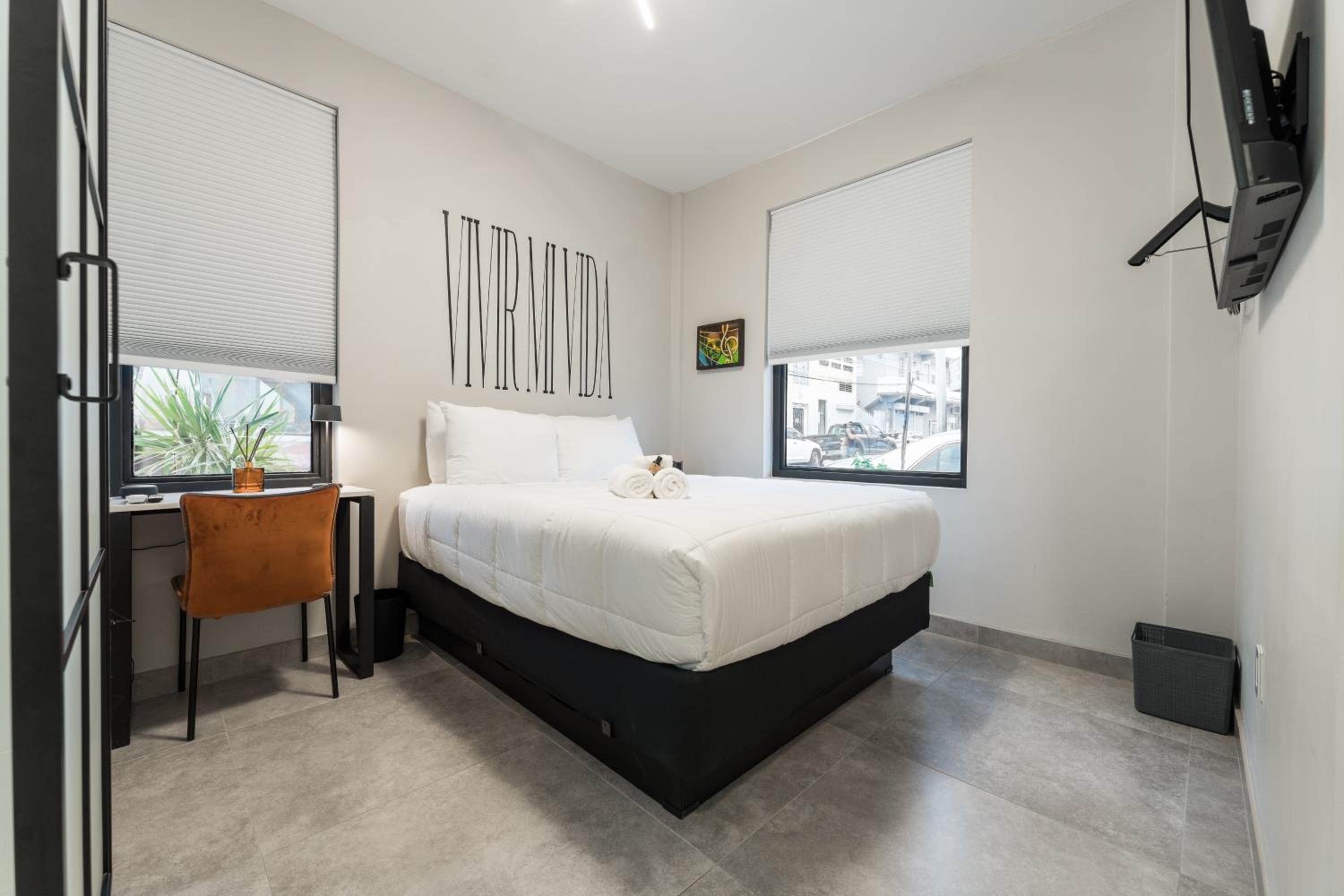One-Bedroom Suite photo 3