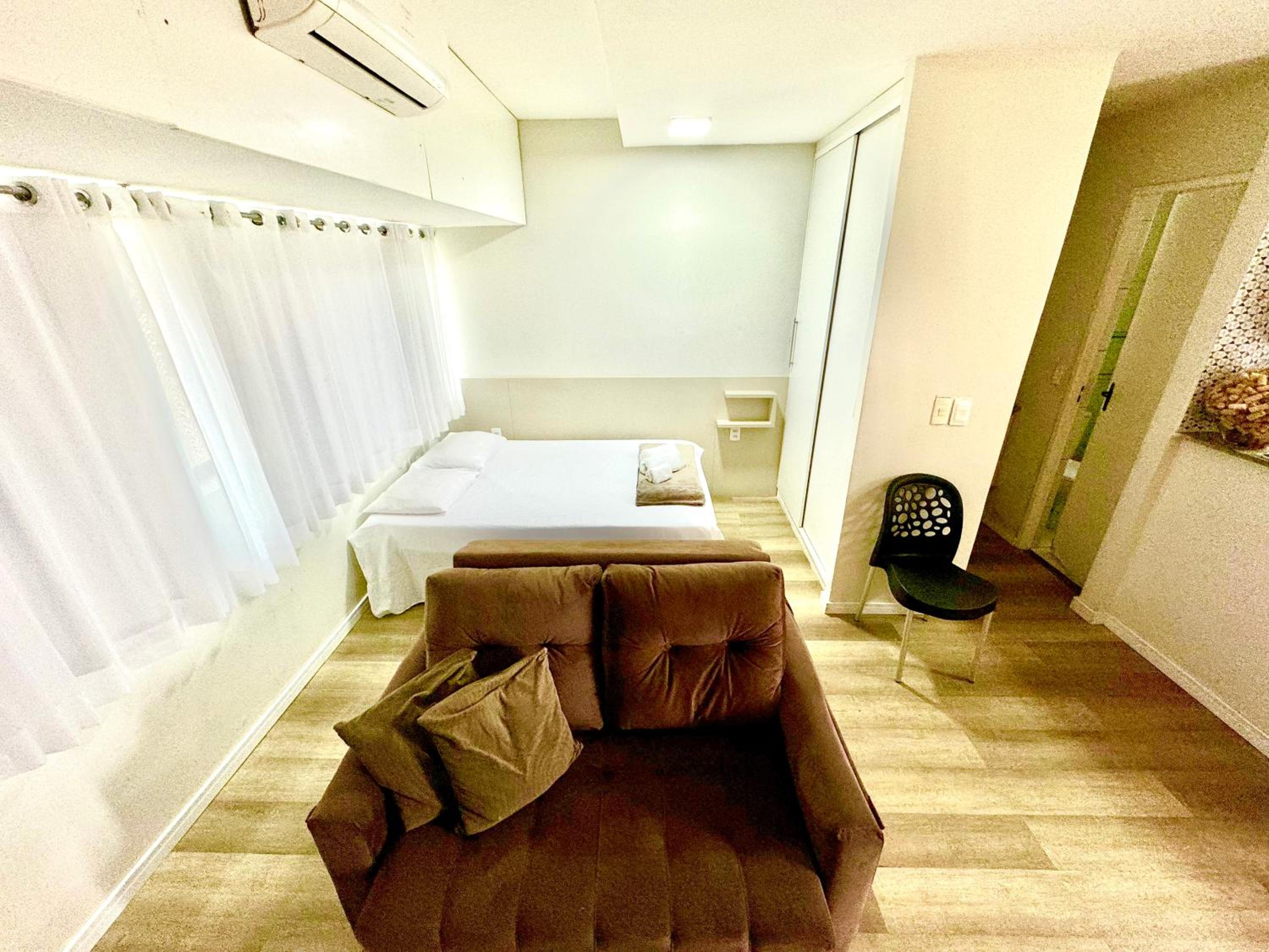 Studio Apartment - Photo 33