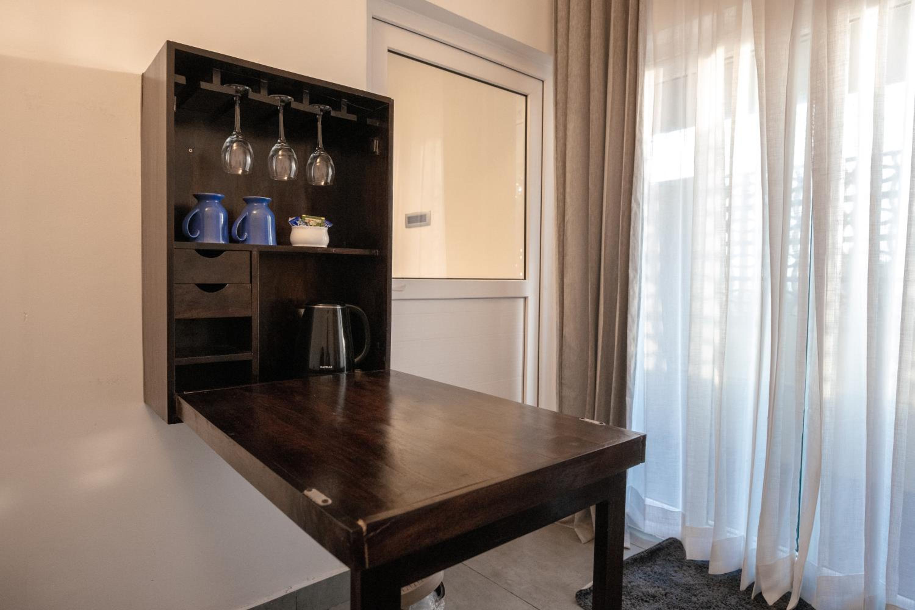 Deluxe Double Room with Sea View photo 3