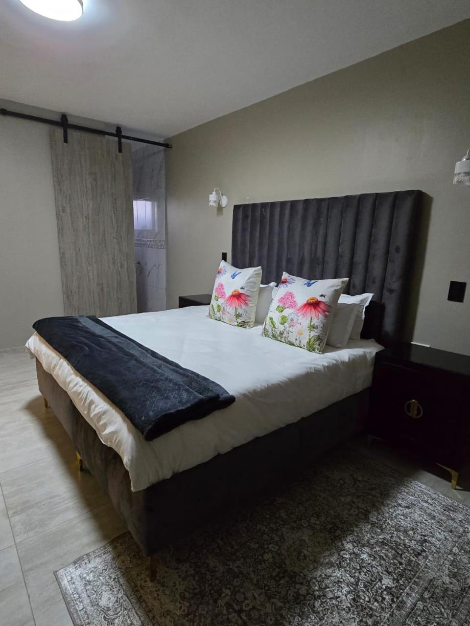 Standard Suite photo 1