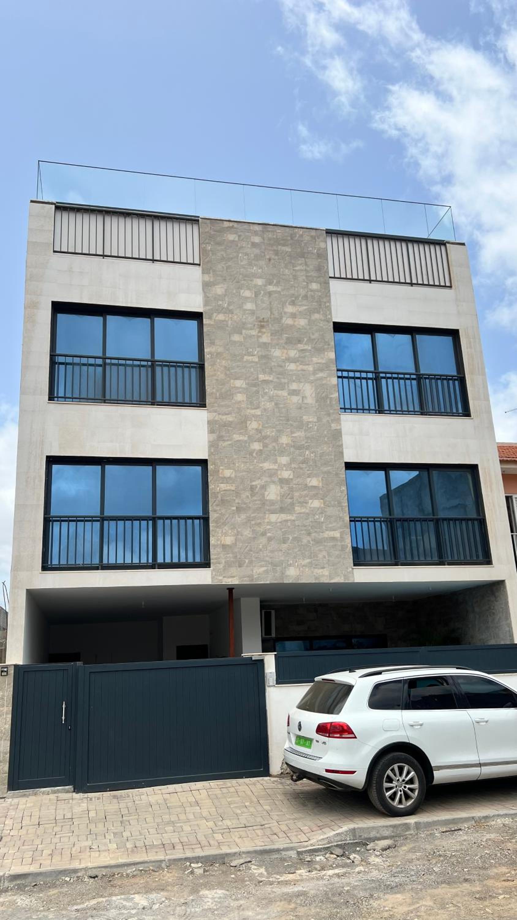 Two-Bedroom Apartment with Ocean View photo 2