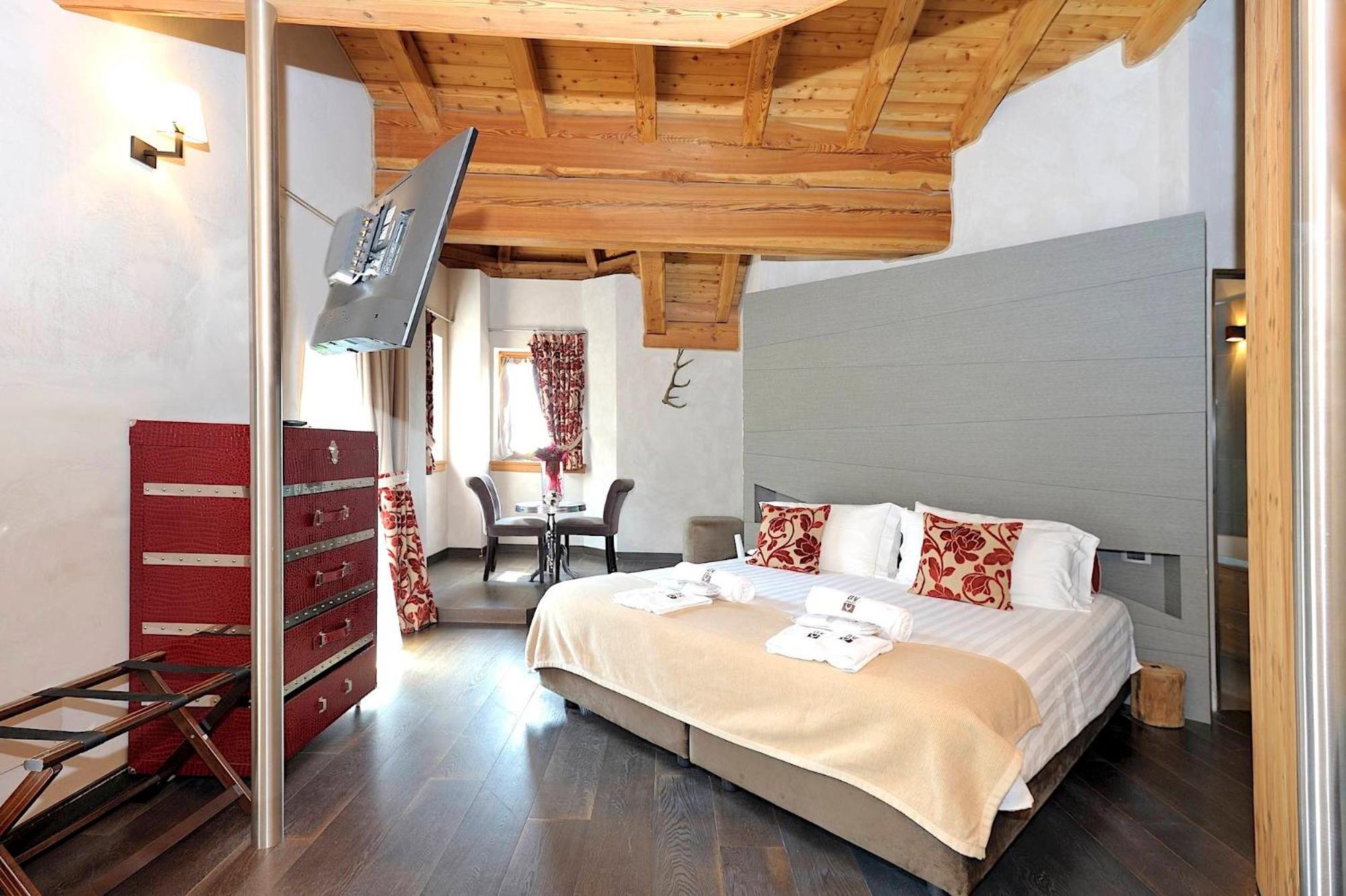 Deluxe Junior Suite