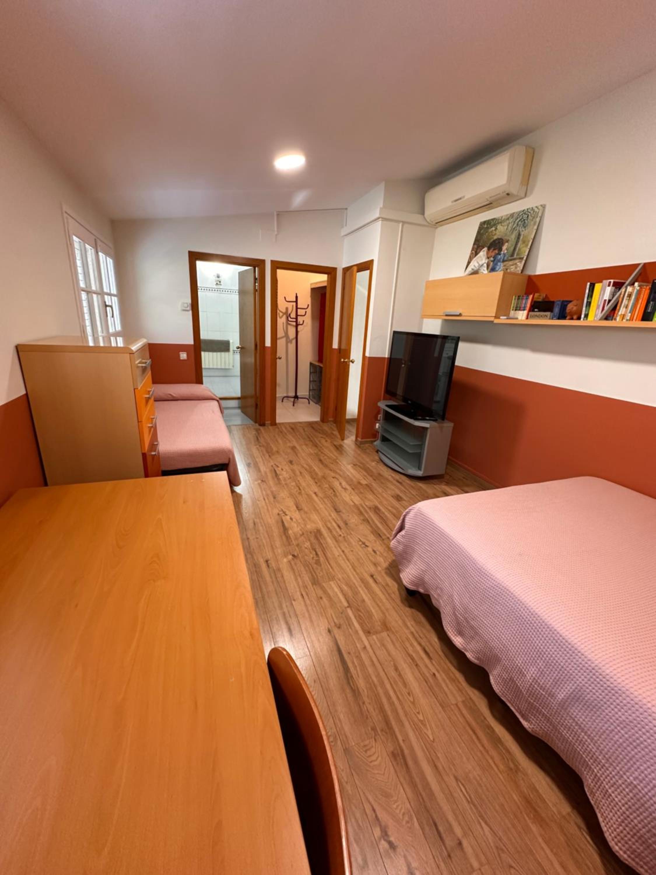 Casa de cuatro habitaciones