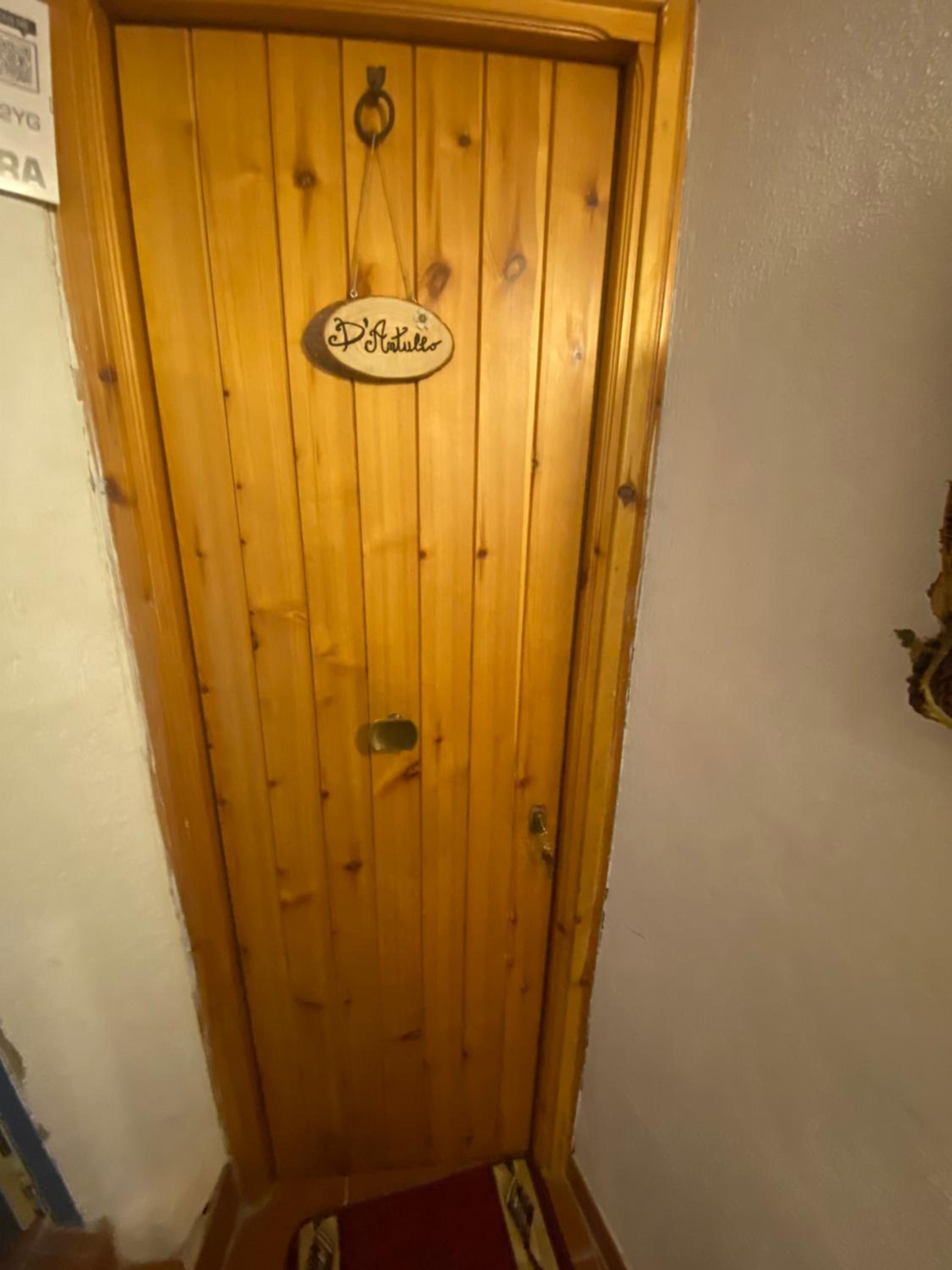 Studio Apartment - Photo 2