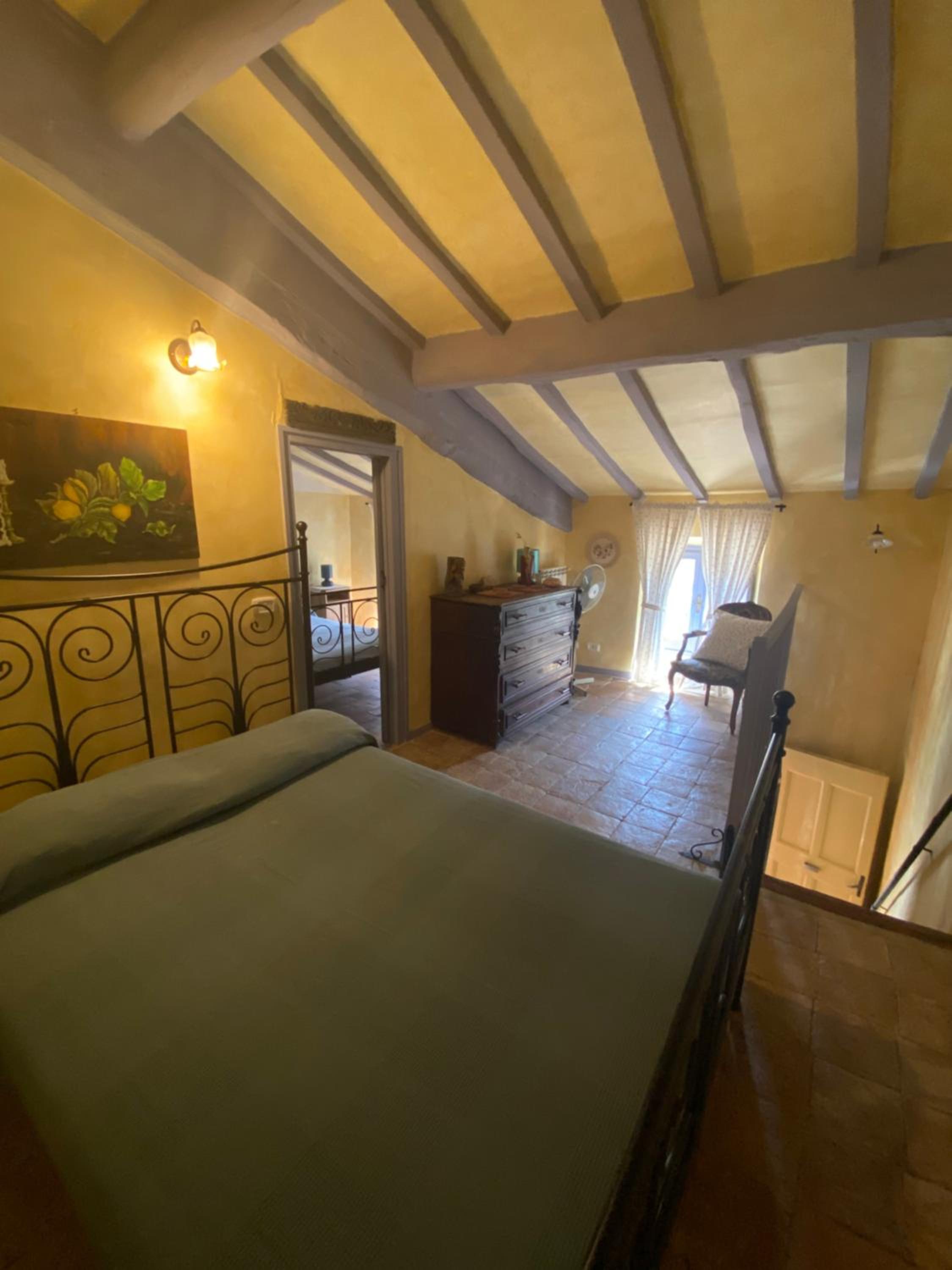 Apartment - Split Level - Photo 7