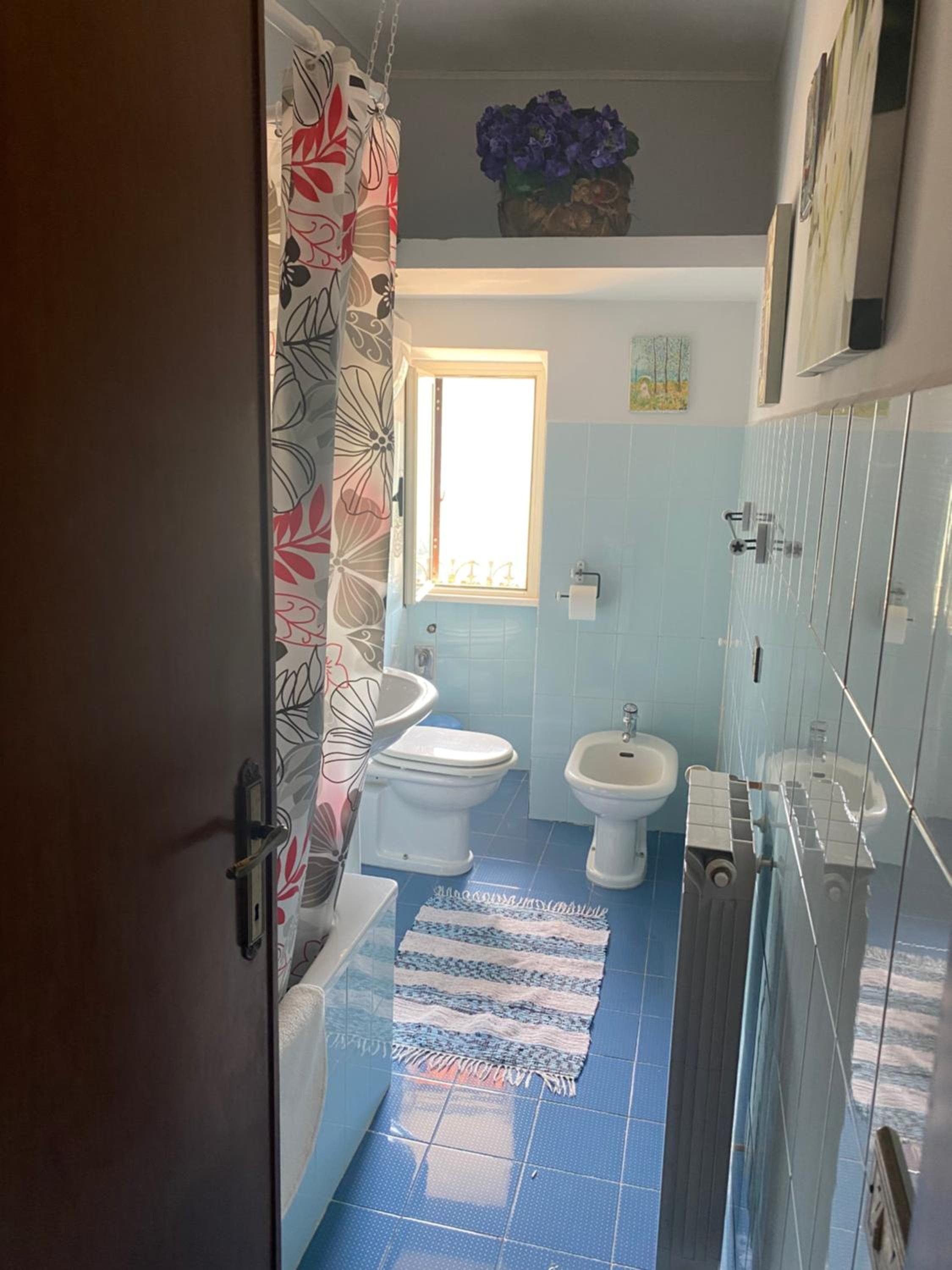 Apartment - Split Level - Photo 4
