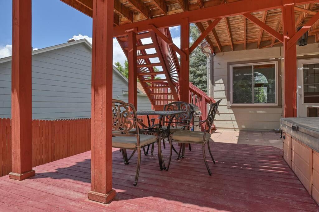 Four-Bedroom House photo 2