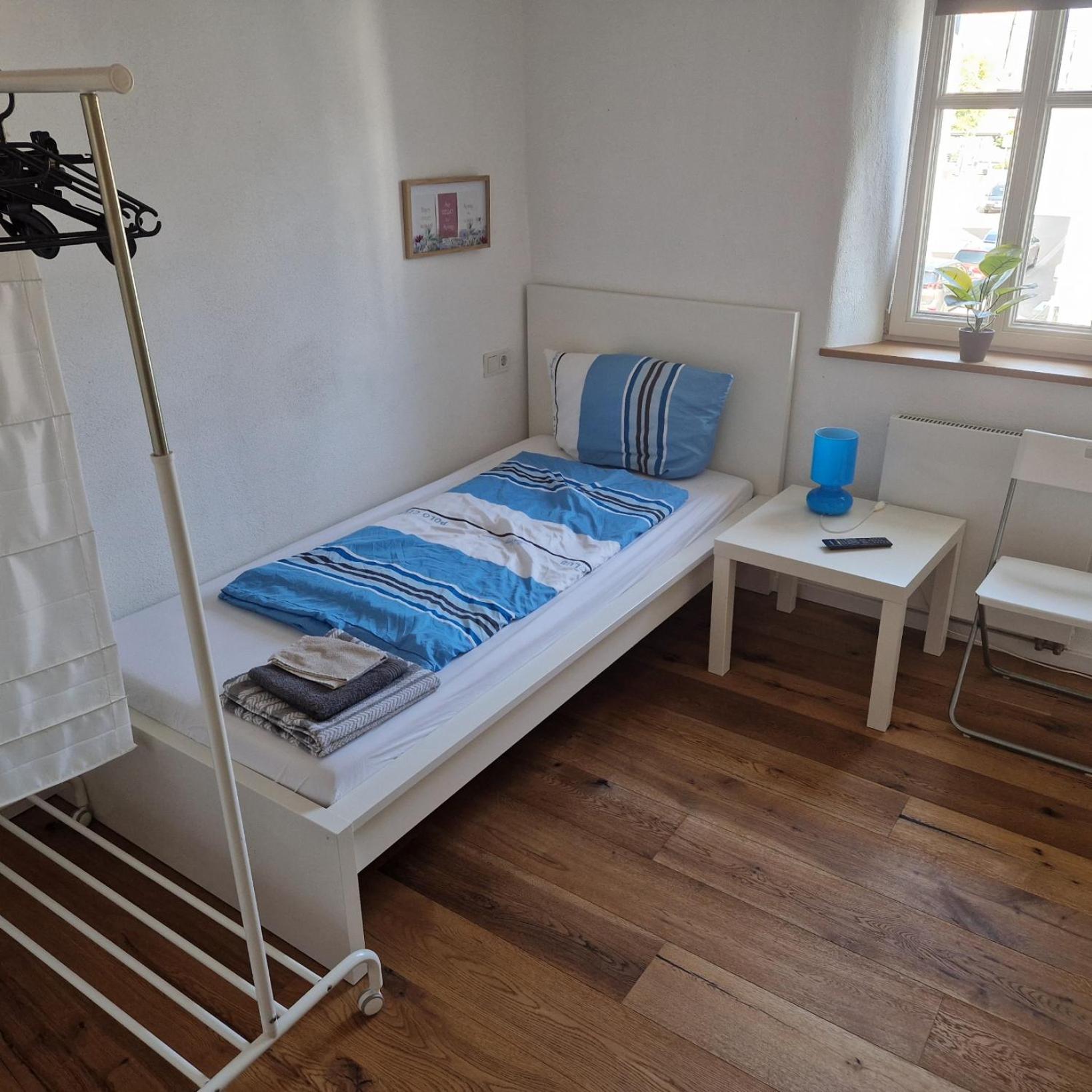 Single Room with Bath photo 1