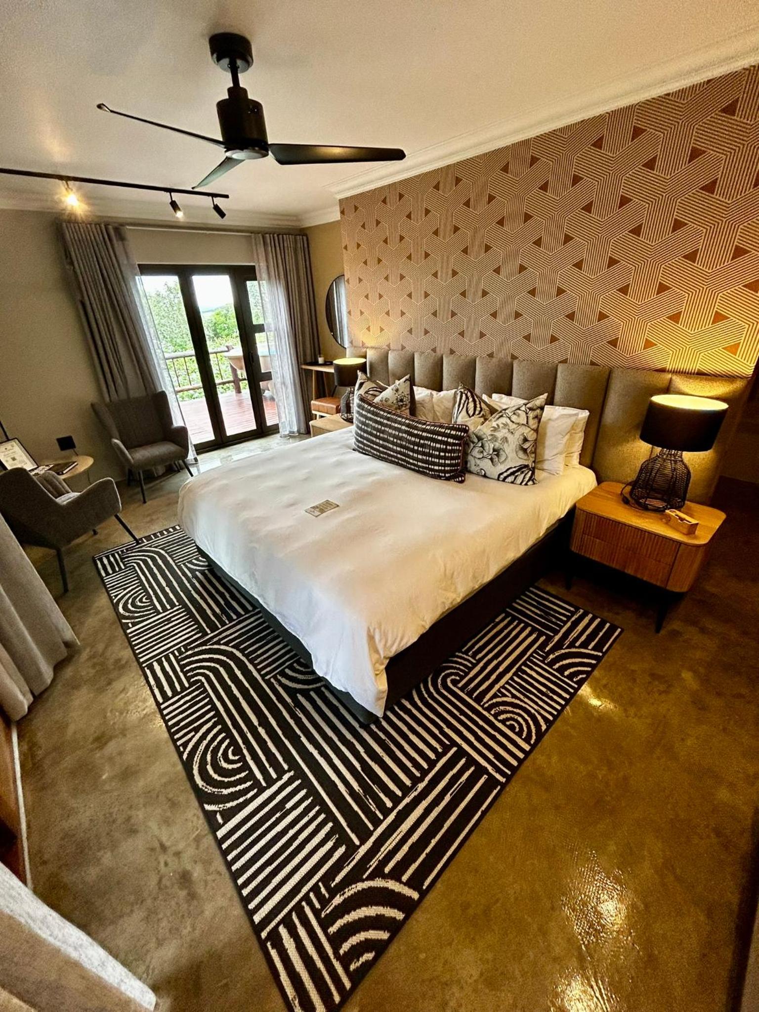 Superior Triple Room photo 2