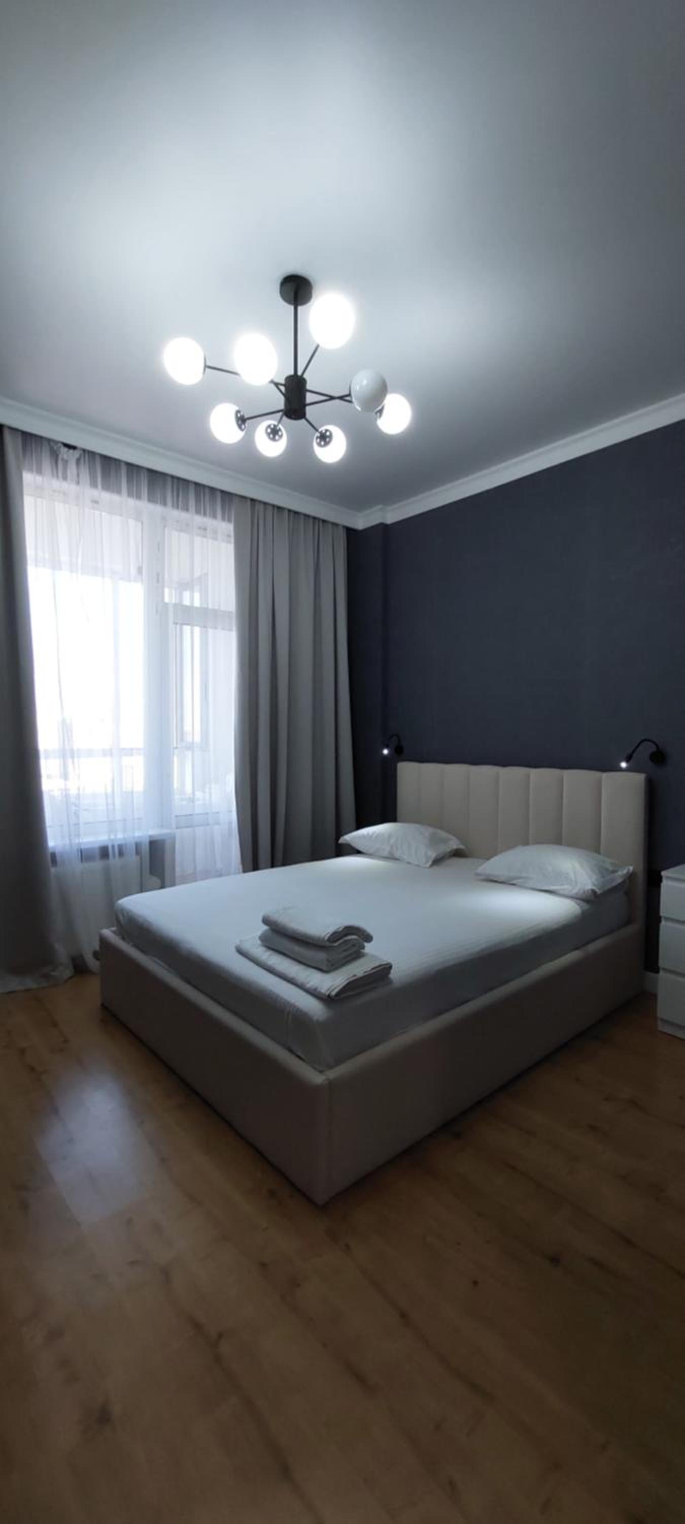 One-Bedroom Apartment photo 1