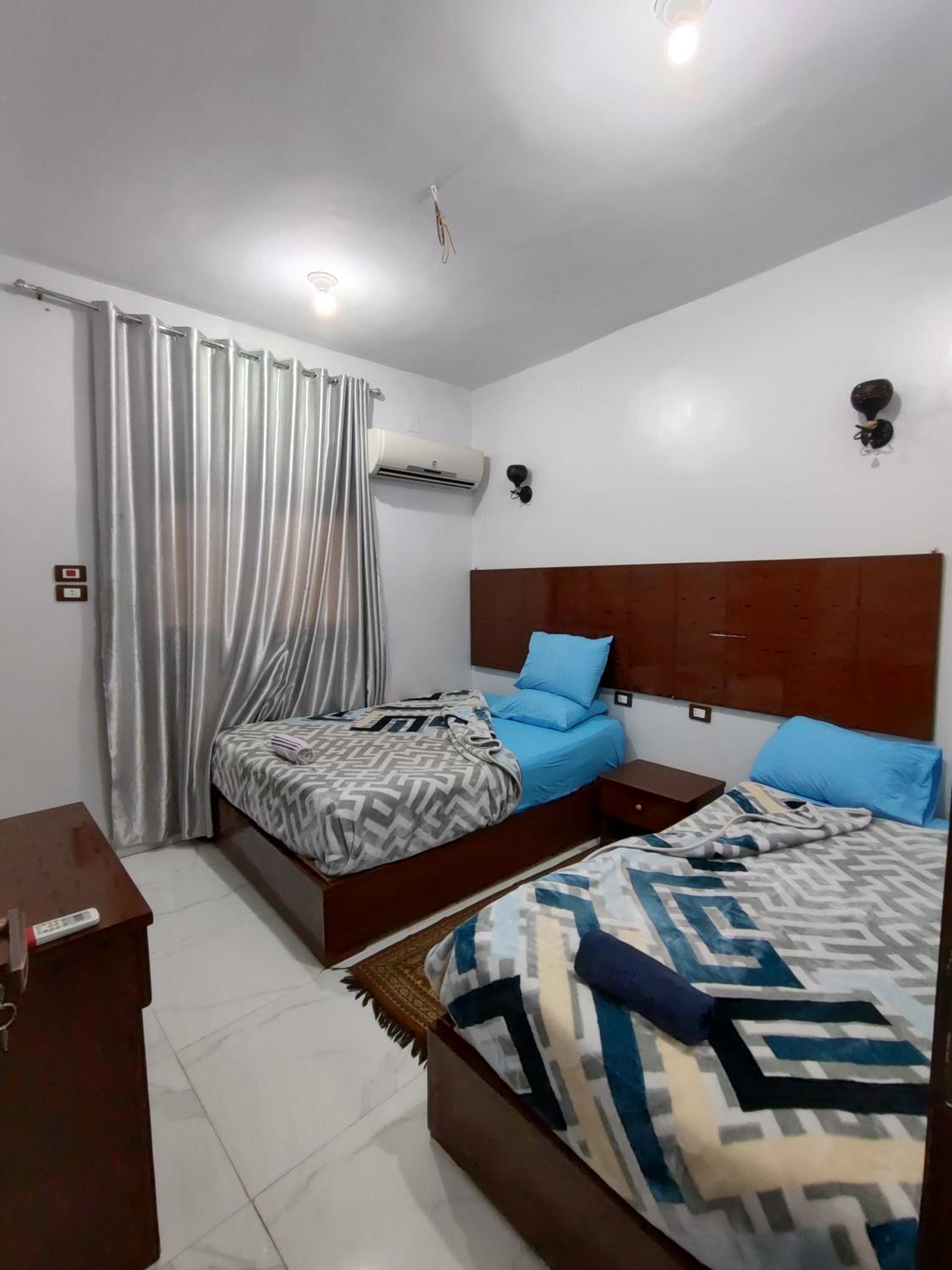 Economy Double Room - Photo 11