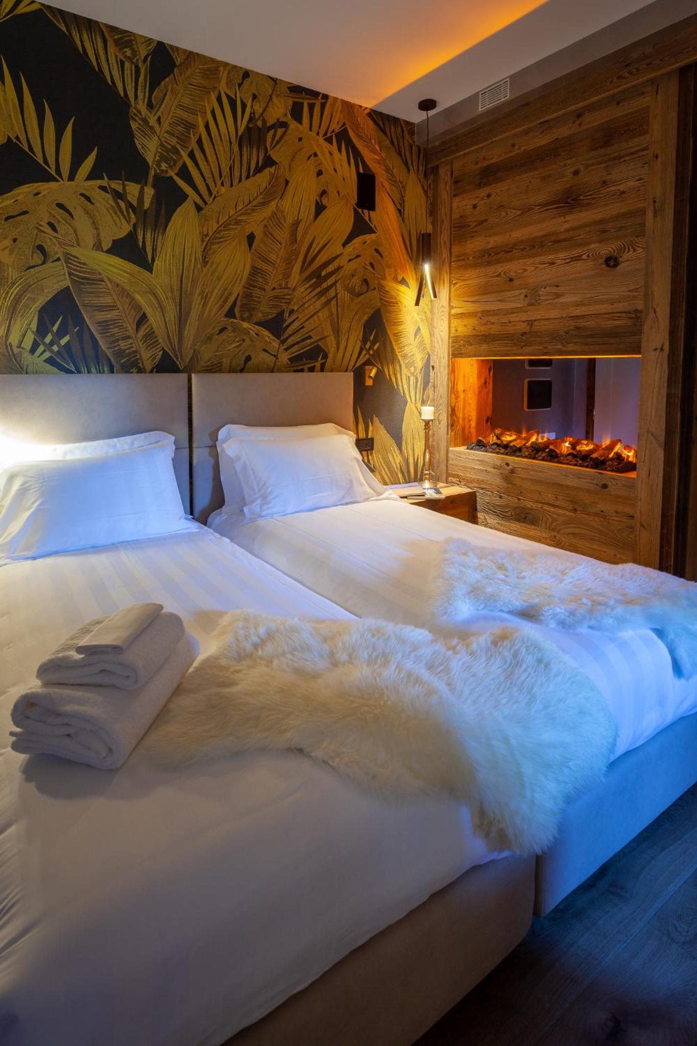 Deluxe Double Room - Photo 8