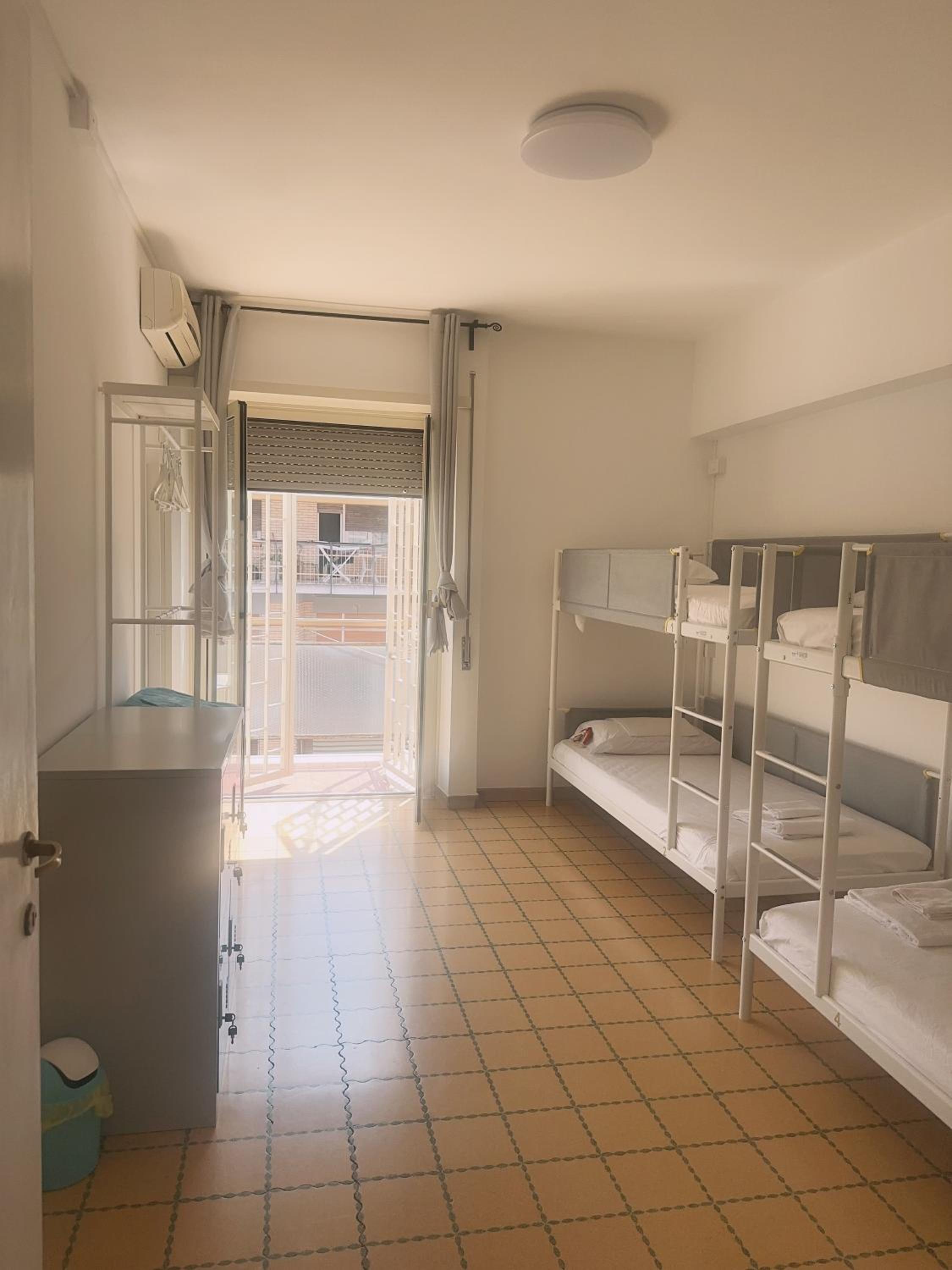 Bed In 4-Bed Mixed Dormitory Room photo 3