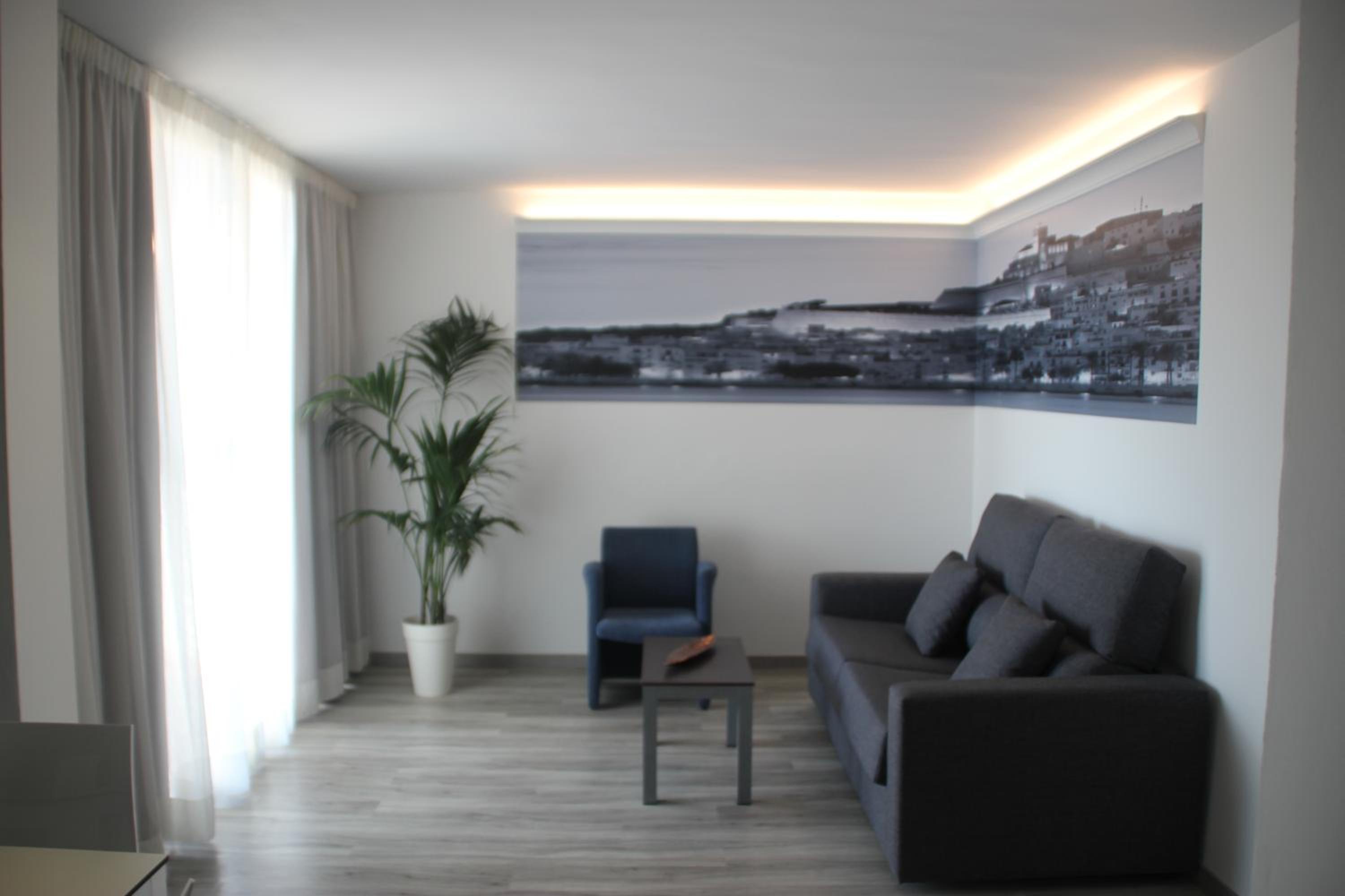Apartamento con vista a la piscina