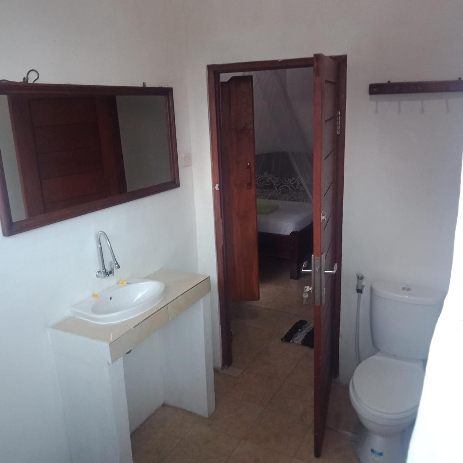 Double Room with Private Bathroom photo 2