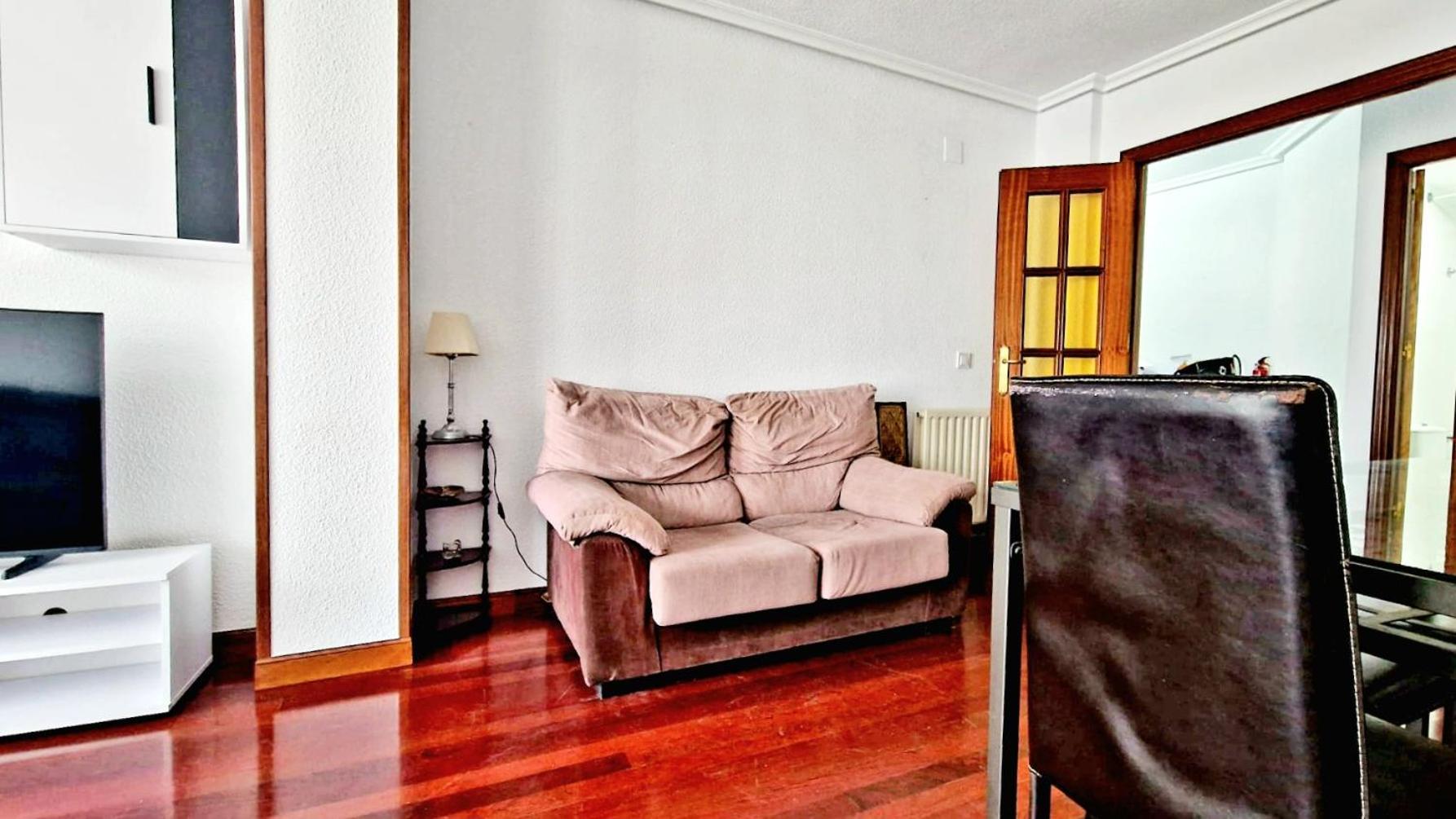 Three-Bedroom Apartment with Park View photo 2