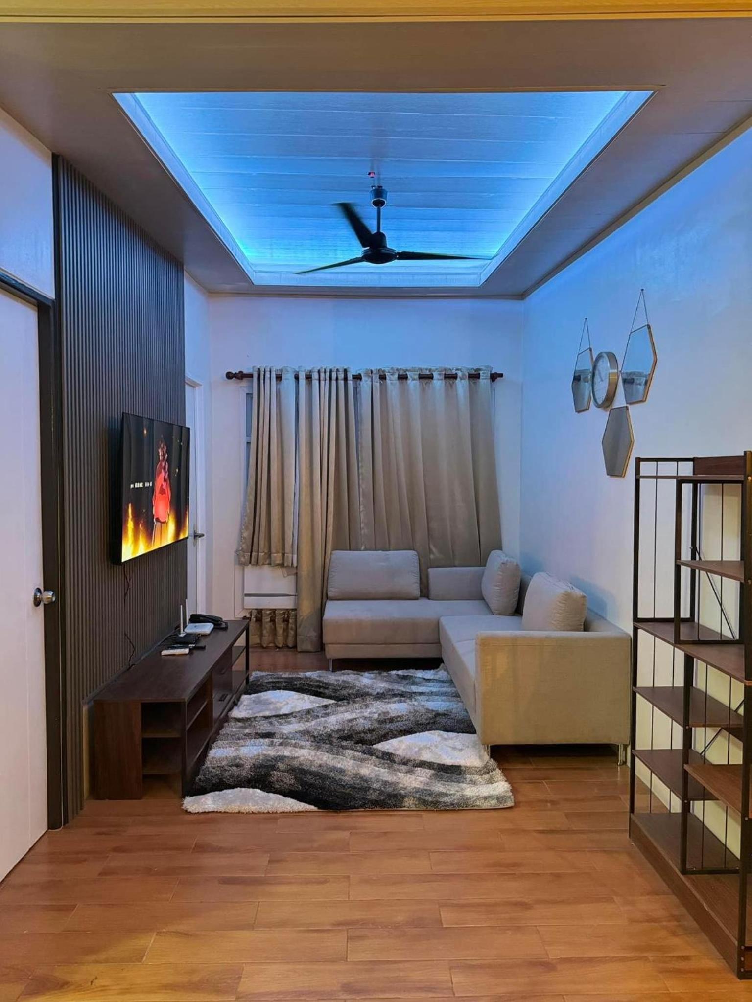 Three-Bedroom Premium Apartment with Balcony photo 1