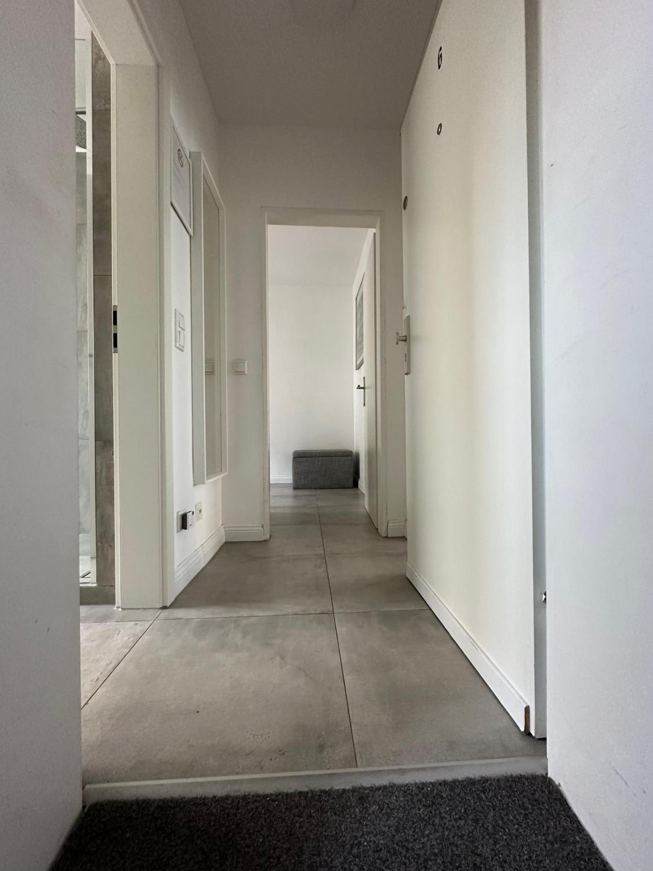One-Bedroom Apartment - Photo 27