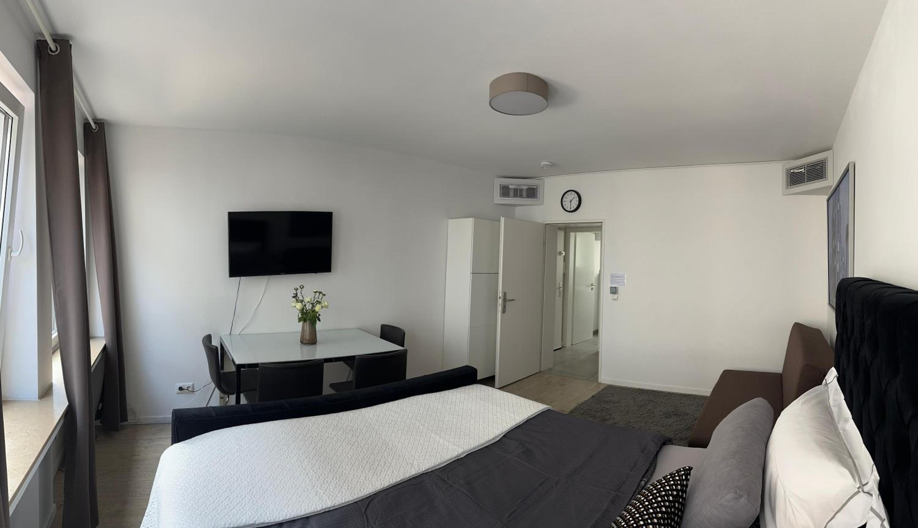 One-Bedroom Apartment - Photo 24