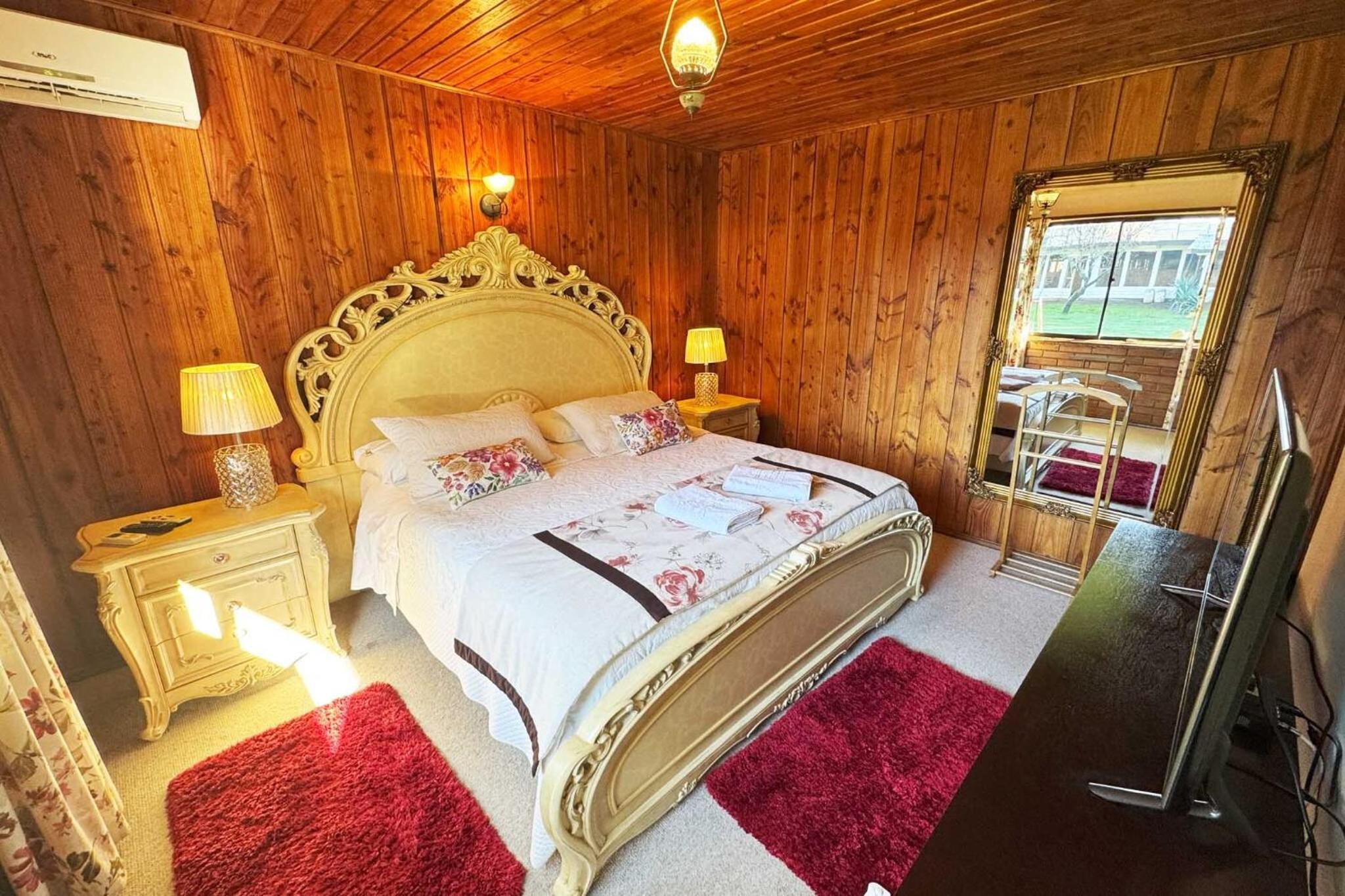 Standard Queen Room photo 3