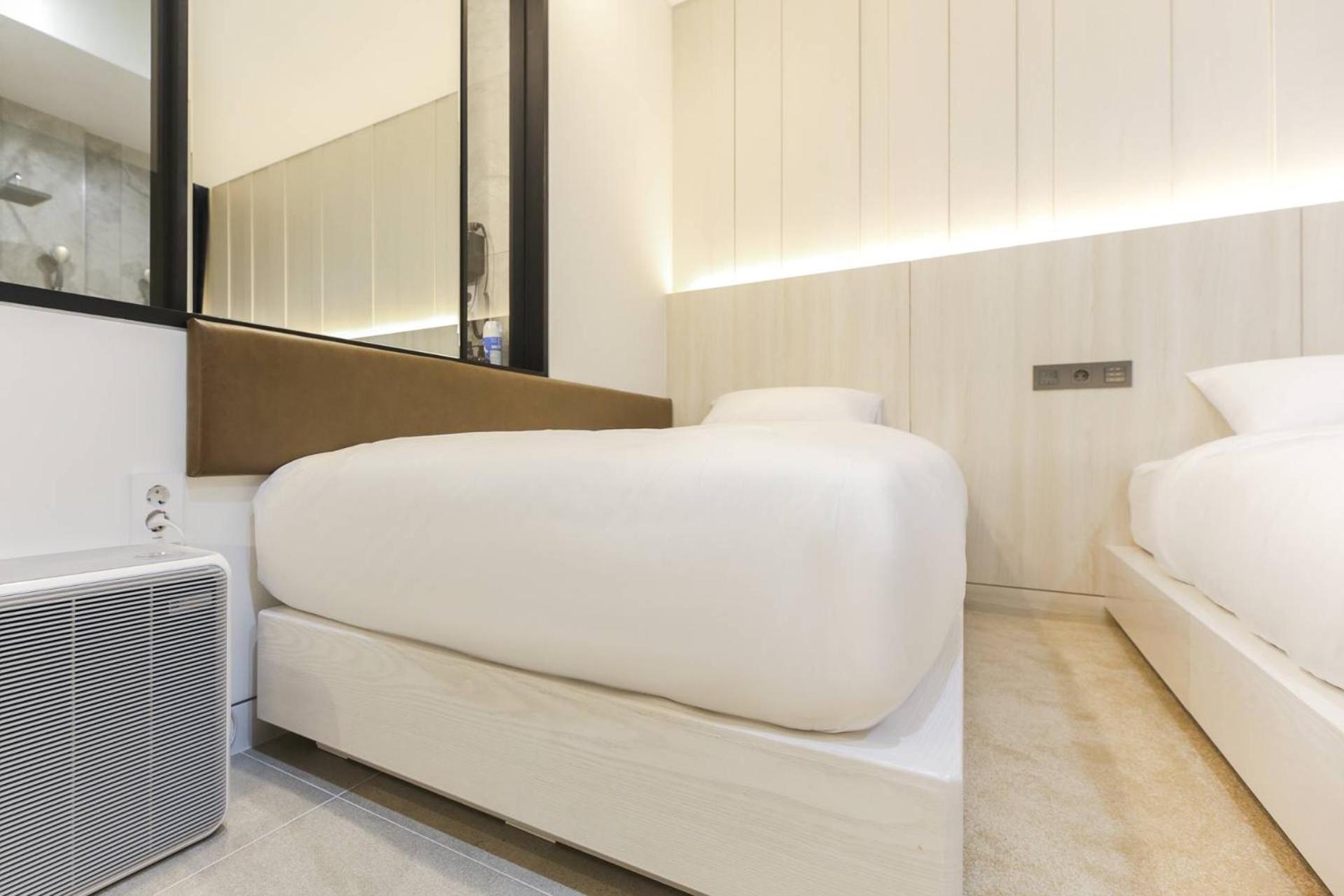 Superior Twin Room - Photo 5