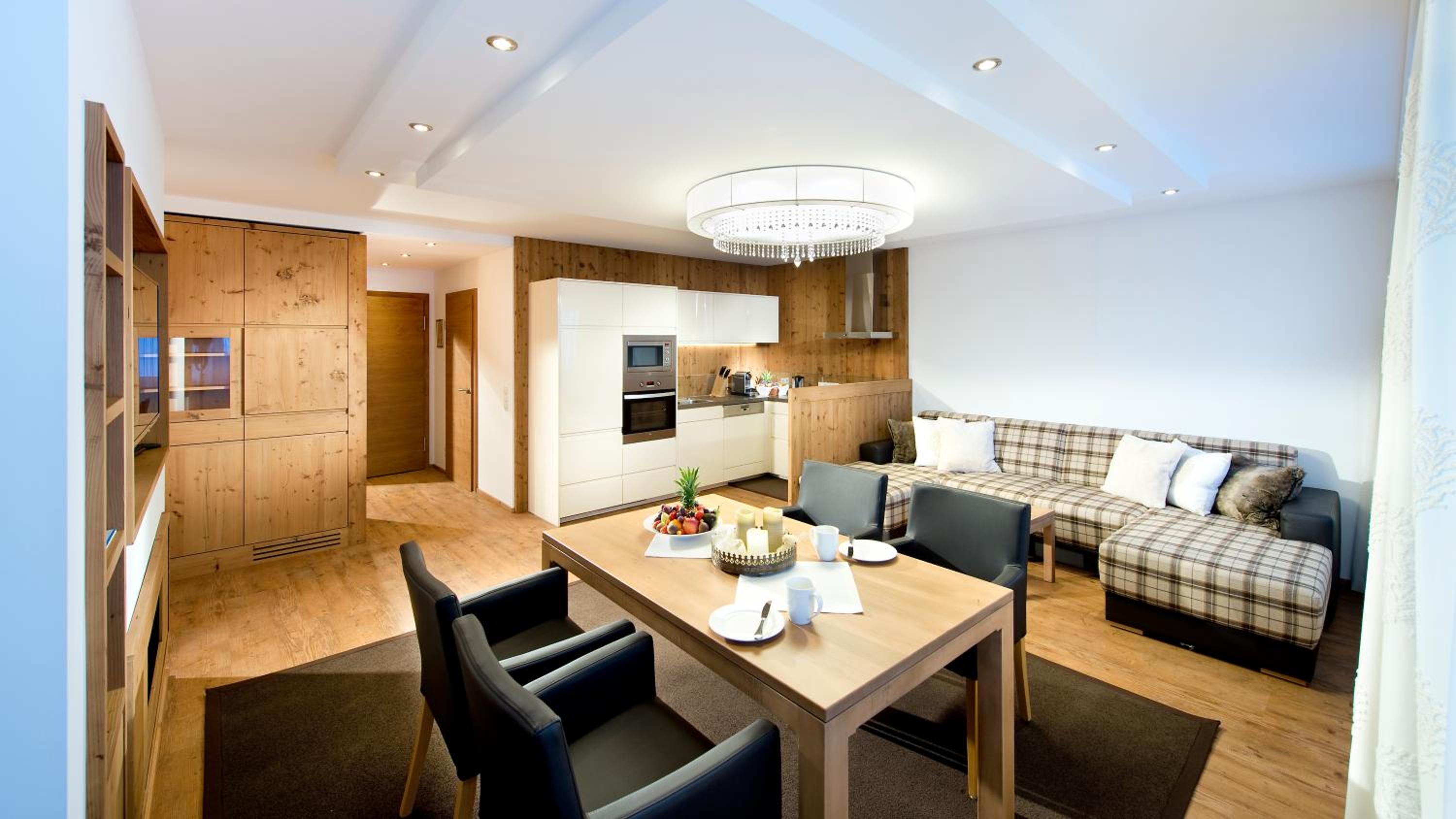 Deluxe Apartment