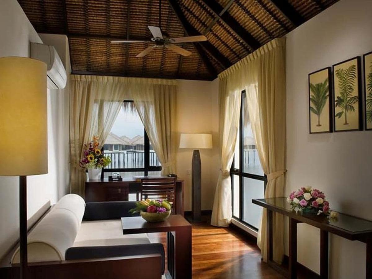 Family Room with Sea View photo 3