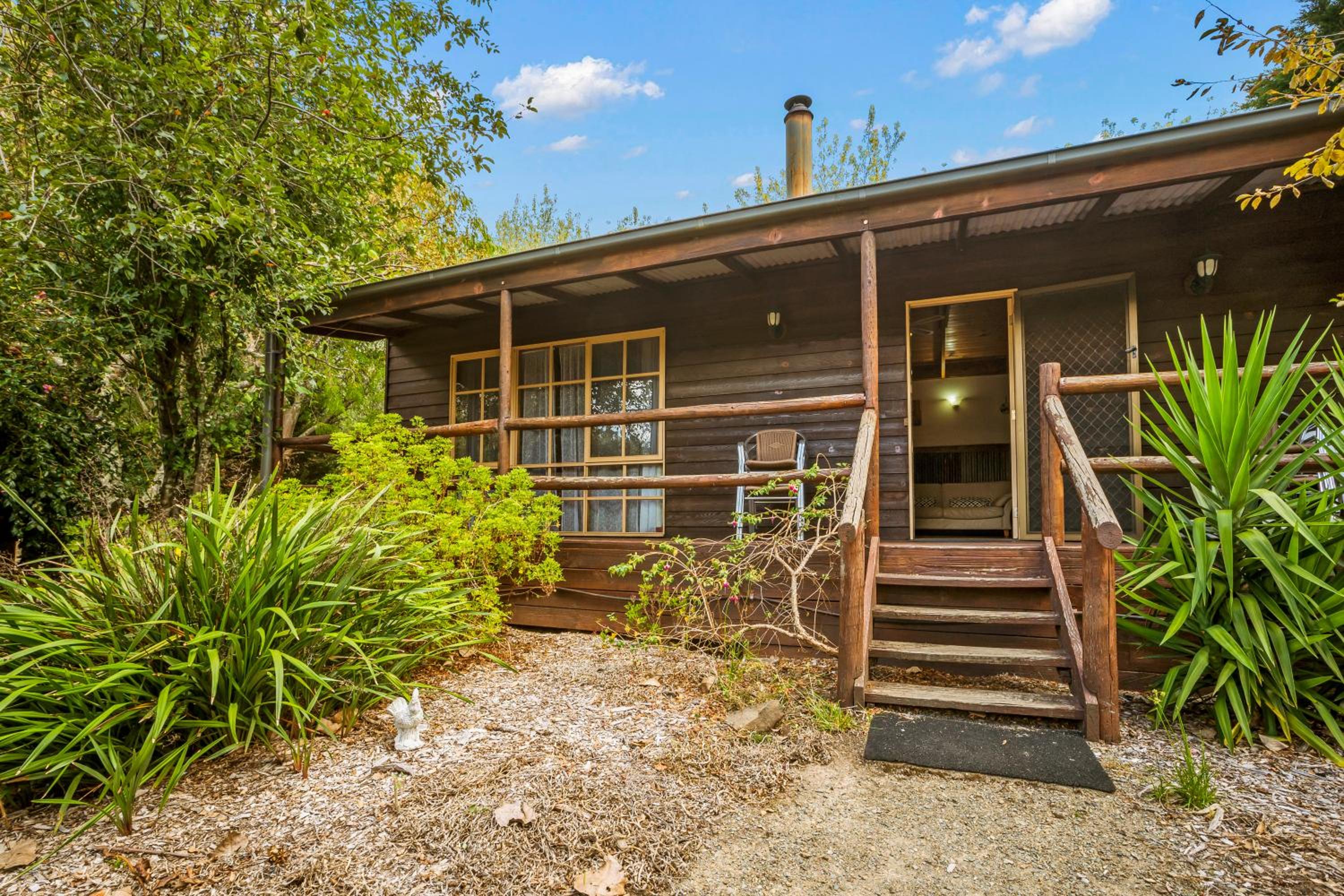Three-Bedroom House photo 2