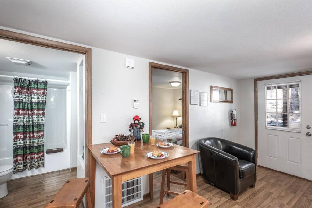 Two-Bedroom Holiday Home - Photo 6