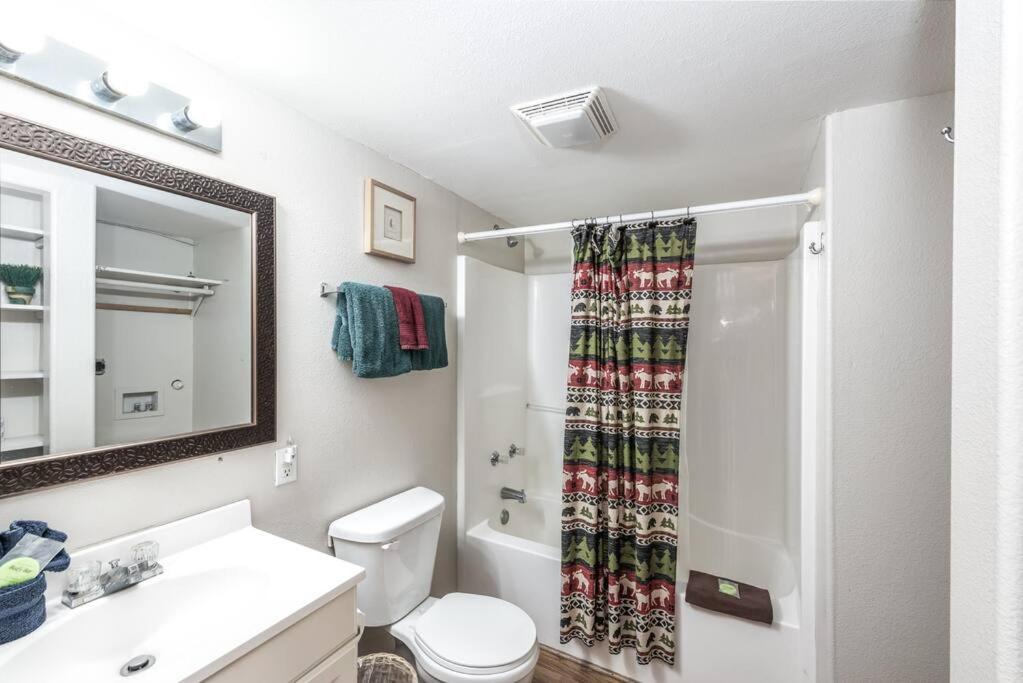 Two-Bedroom Holiday Home - Photo 4