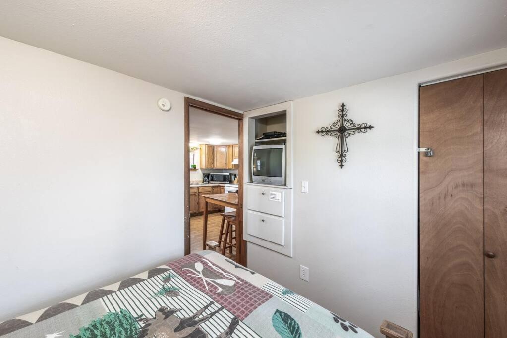 Two-Bedroom Holiday Home - Photo 15