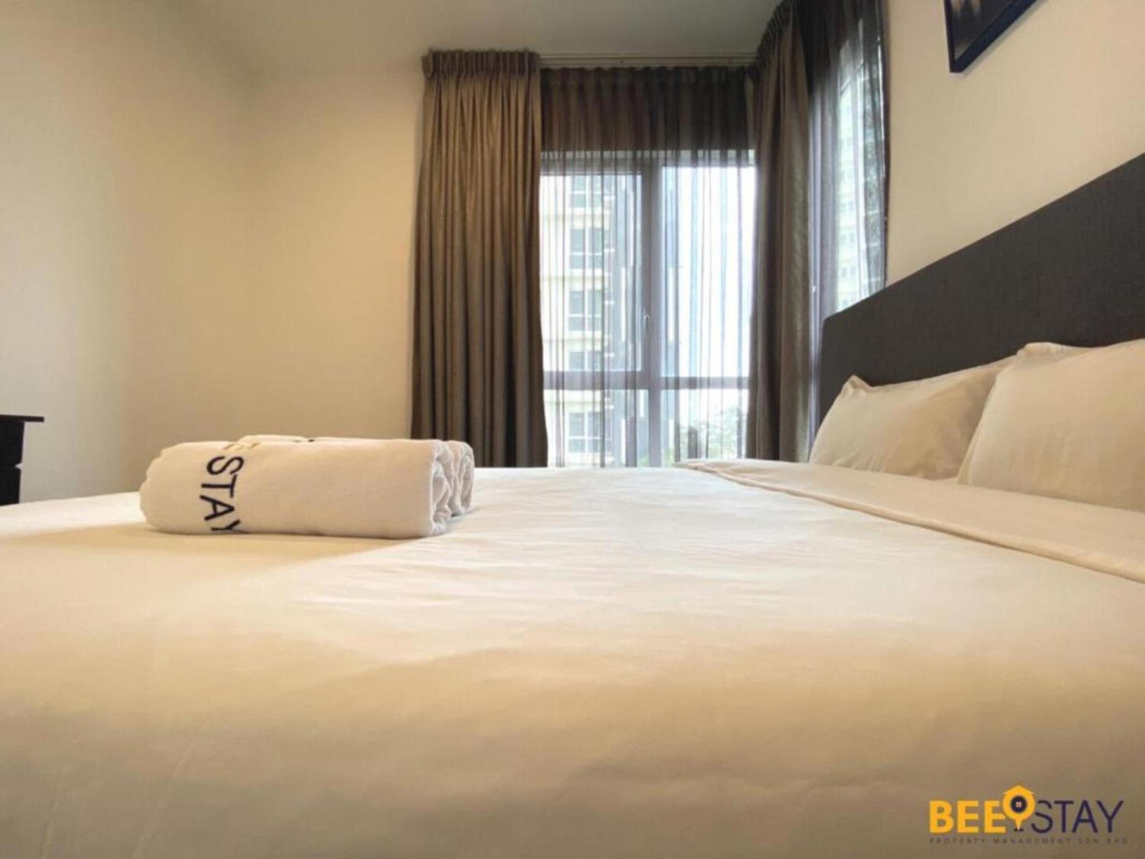 Three-Bedroom Apartment With Balcony photo 2