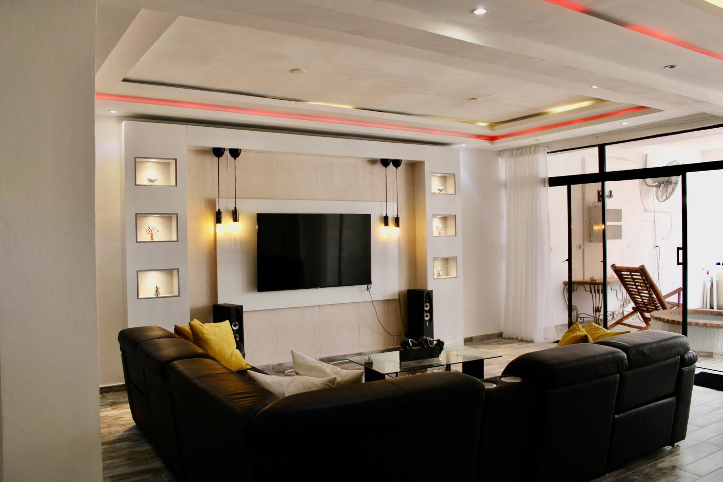 Apartment - Ground Floor photo 3