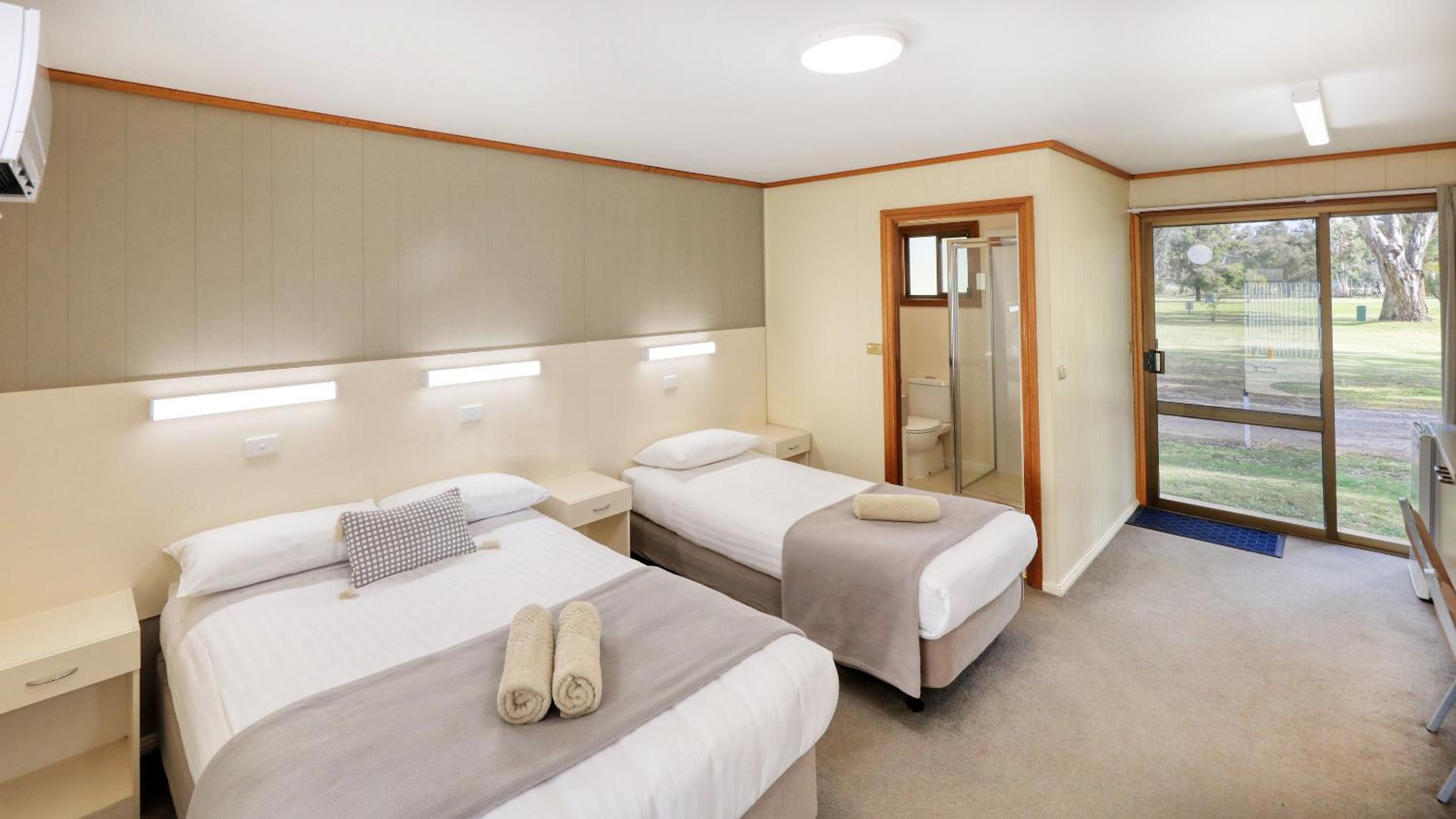 Double or Twin Room photo 3