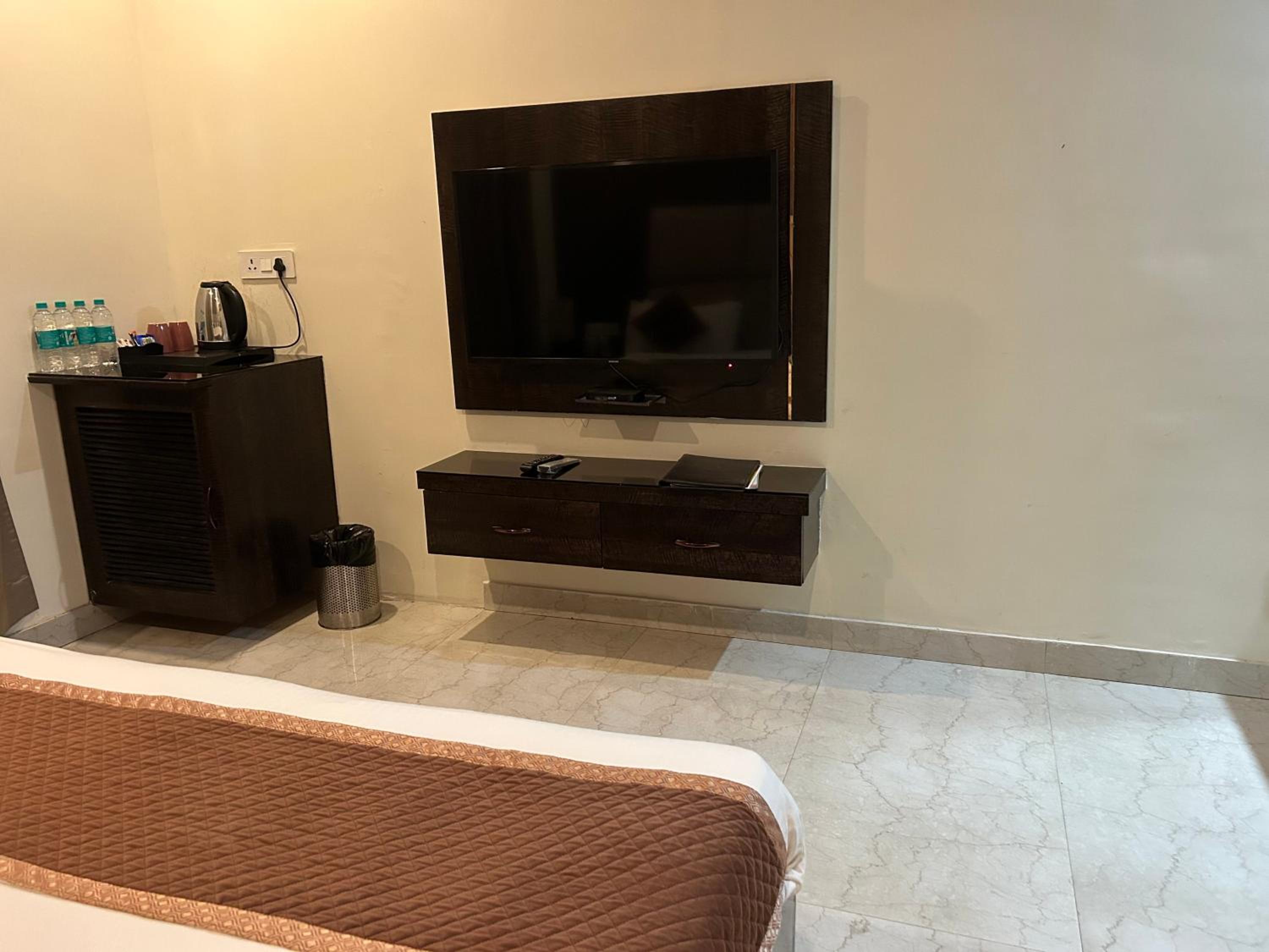 Standard Double Room - Photo 2