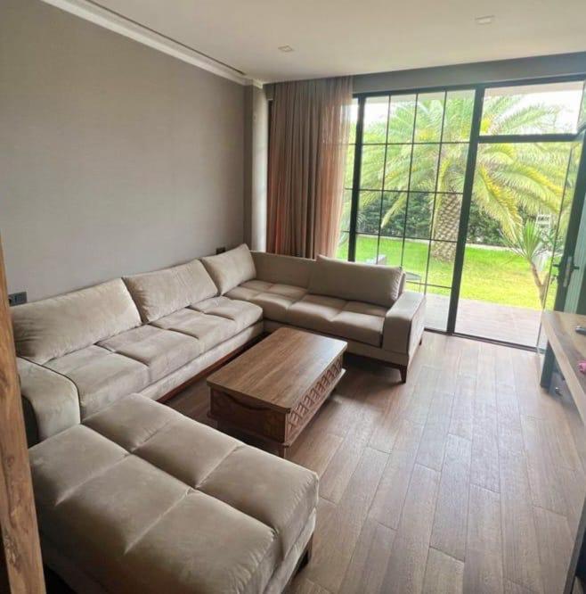 Four-Bedroom Holiday Home photo 2